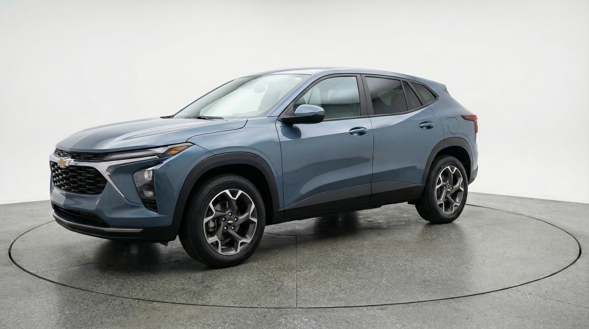 Thumbnail: 2025 Chevrolet Trax - 3