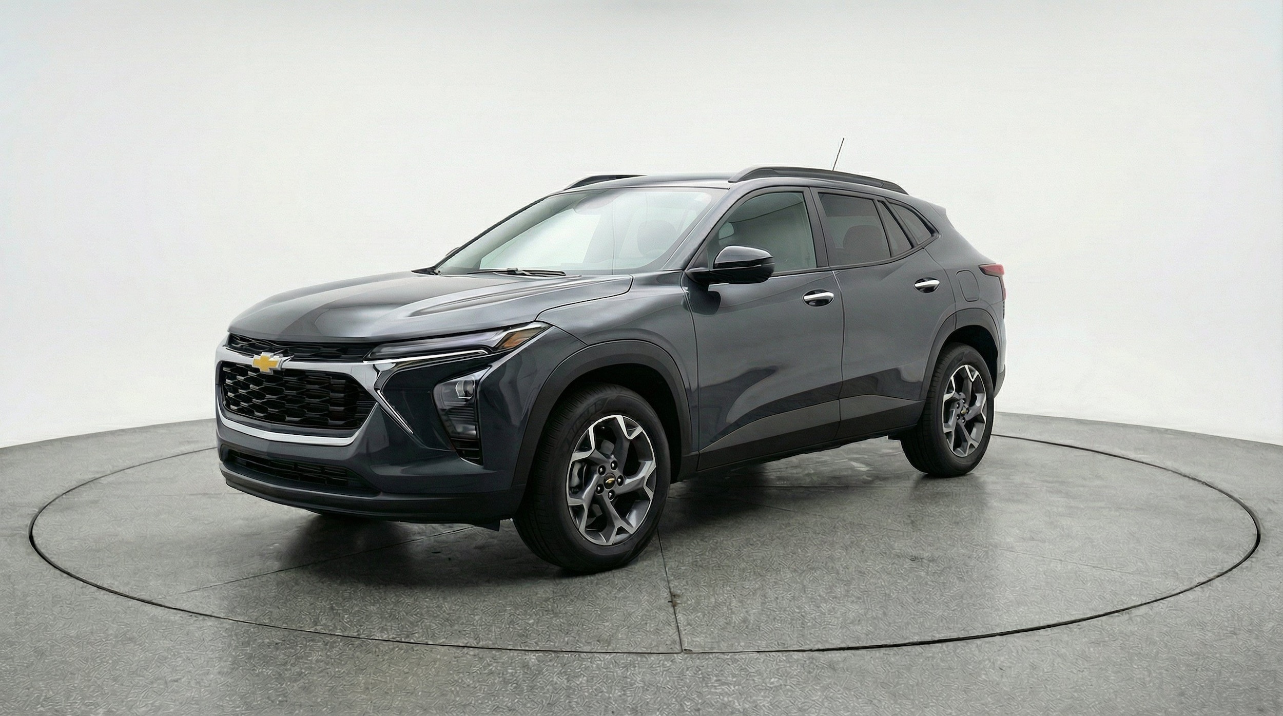 Thumbnail: 2025 Chevrolet Trax - 3