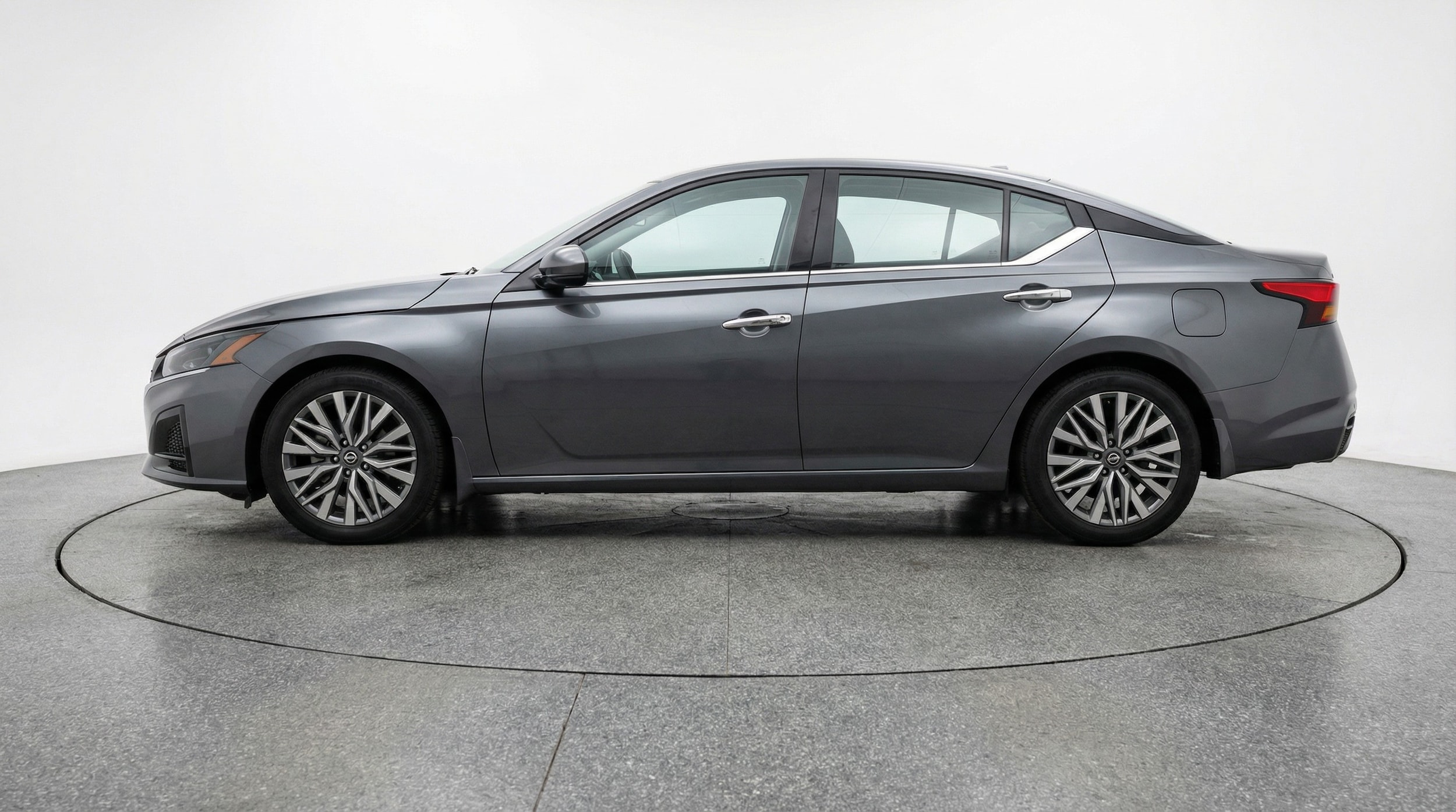 Thumbnail: 2025 Nissan Altima - 4