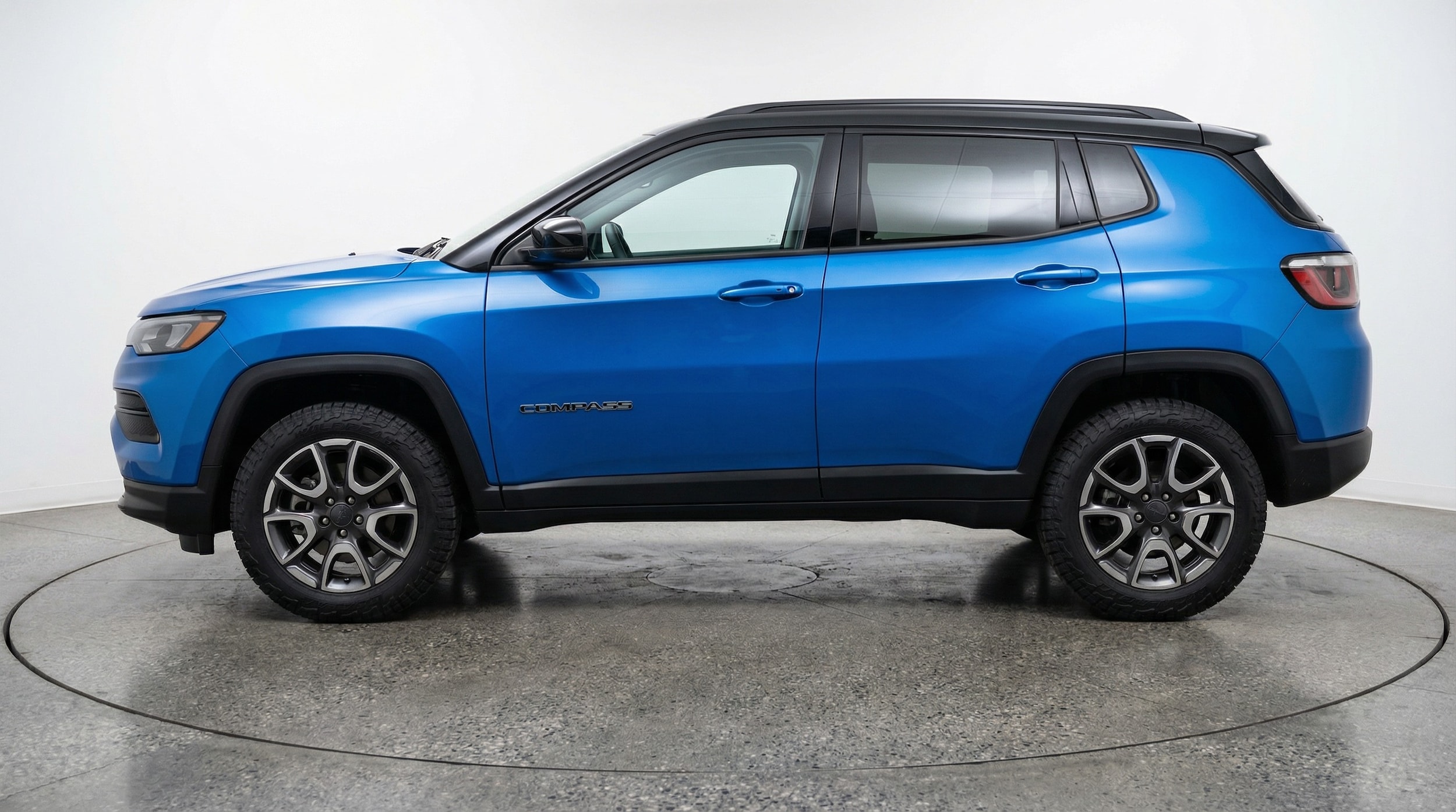Thumbnail: 2025 Jeep Compass - 4