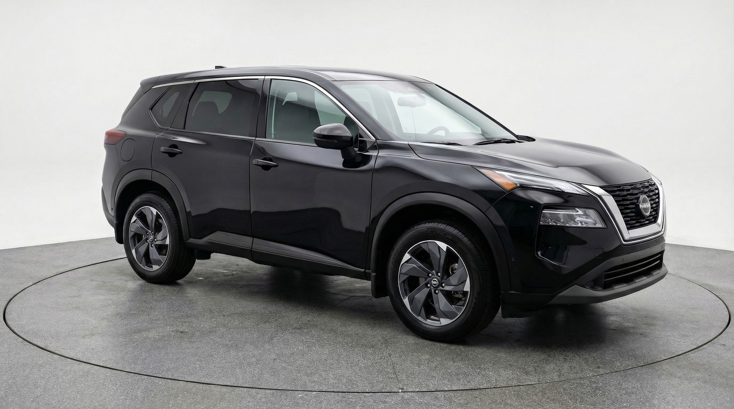 Thumbnail: 2025 Nissan Rogue - 1