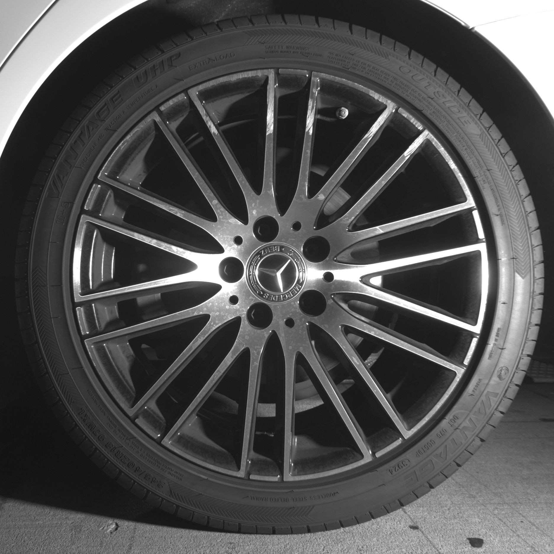 Thumbnail: 2024 Mercedes-Benz C-Class - 11