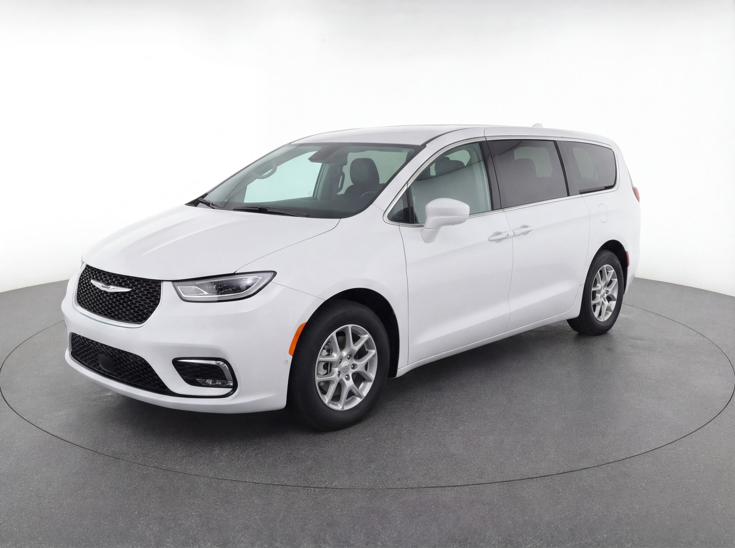 Thumbnail: 2024 Chrysler Pacifica - 3