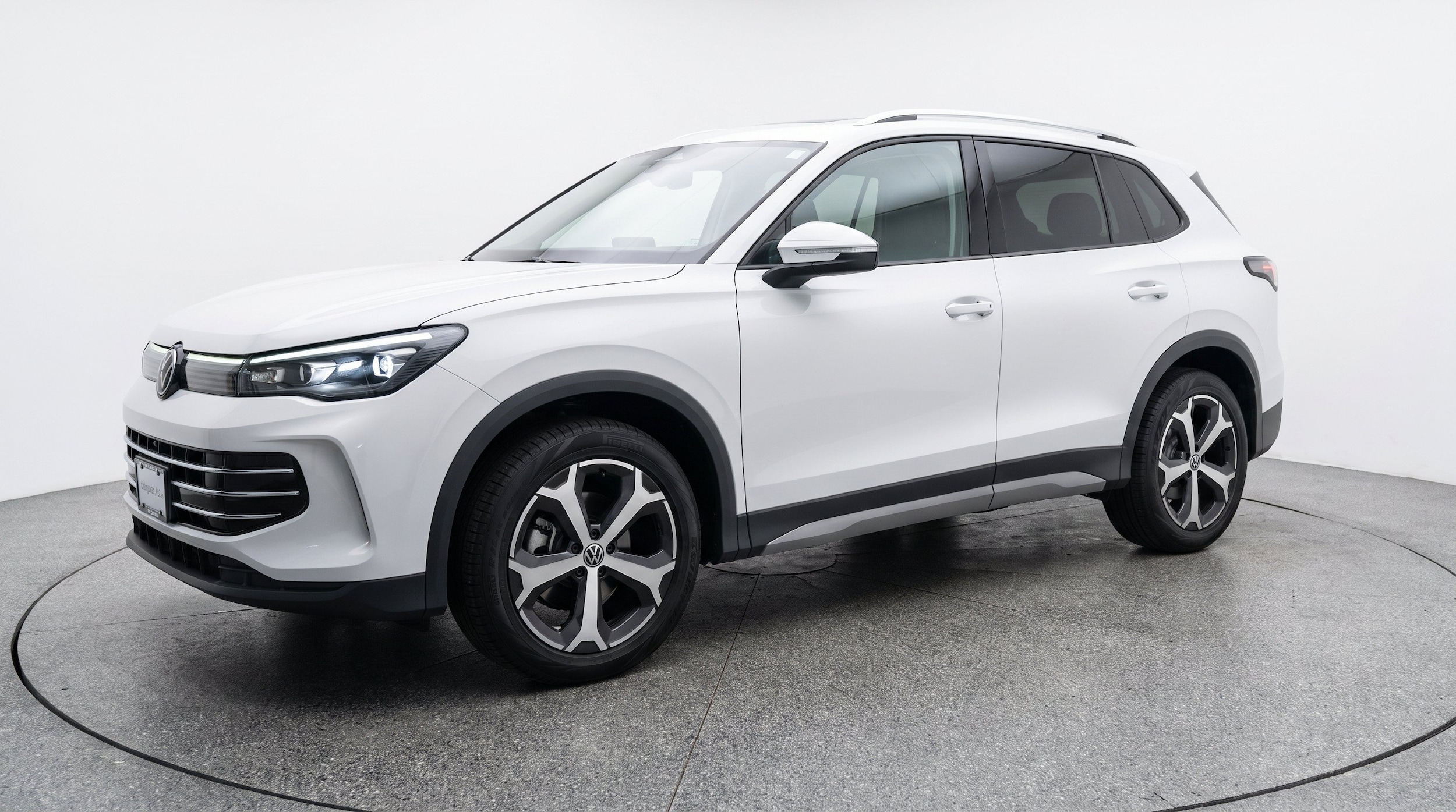 Thumbnail: 2026 Volkswagen Tiguan - 3