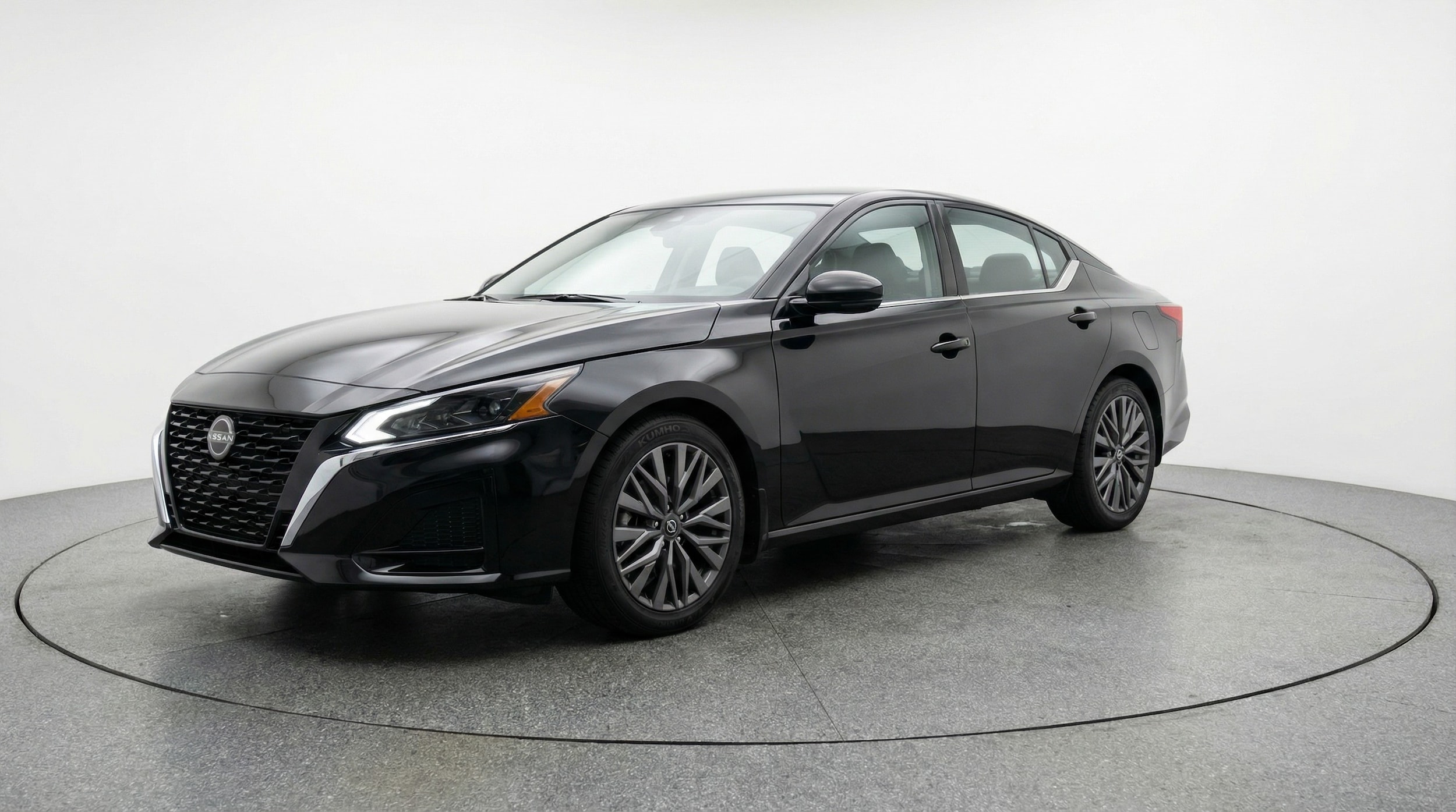 Thumbnail: 2025 Nissan Altima - 3