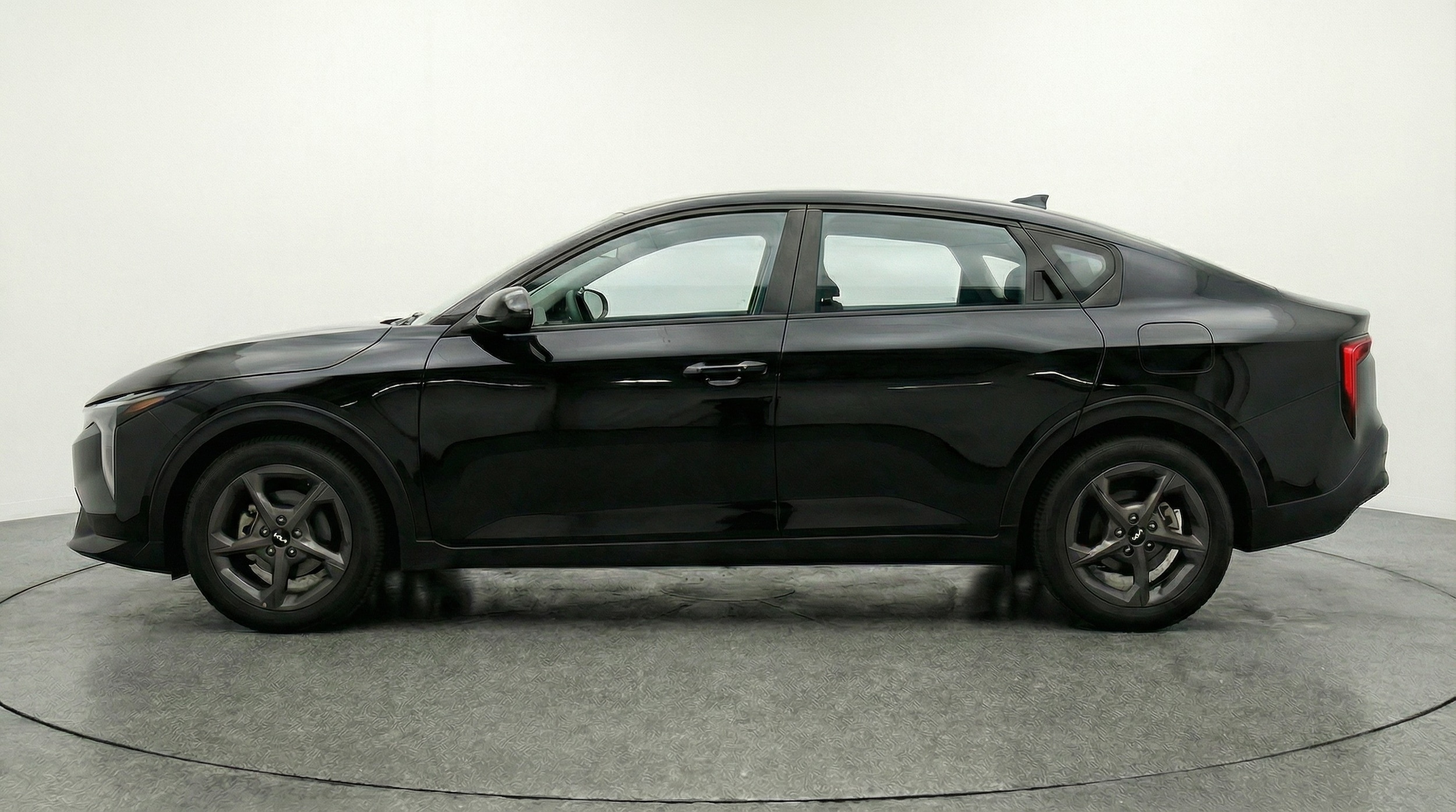 Thumbnail: 2025 Kia K4 - 4