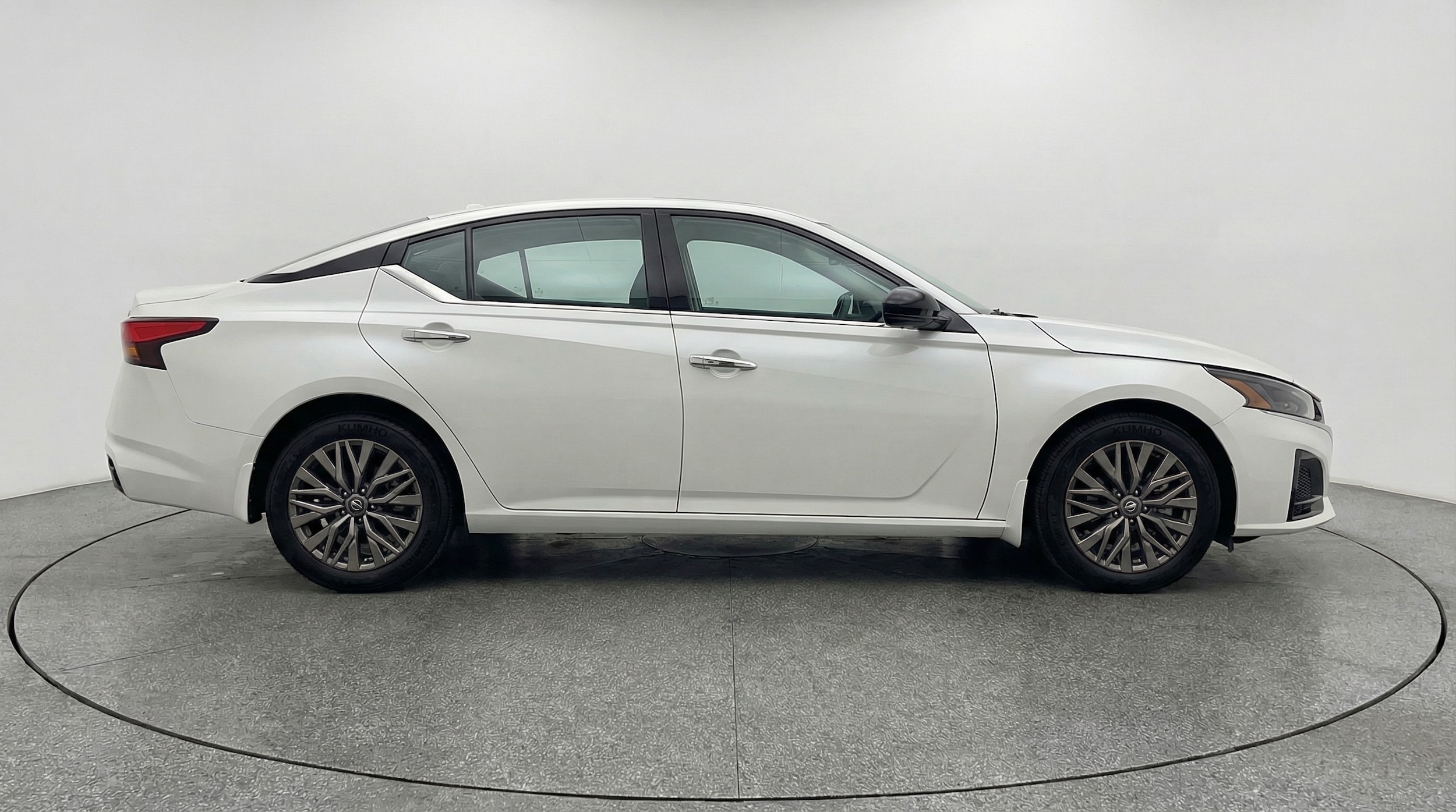 Thumbnail: 2025 Nissan Altima - 8