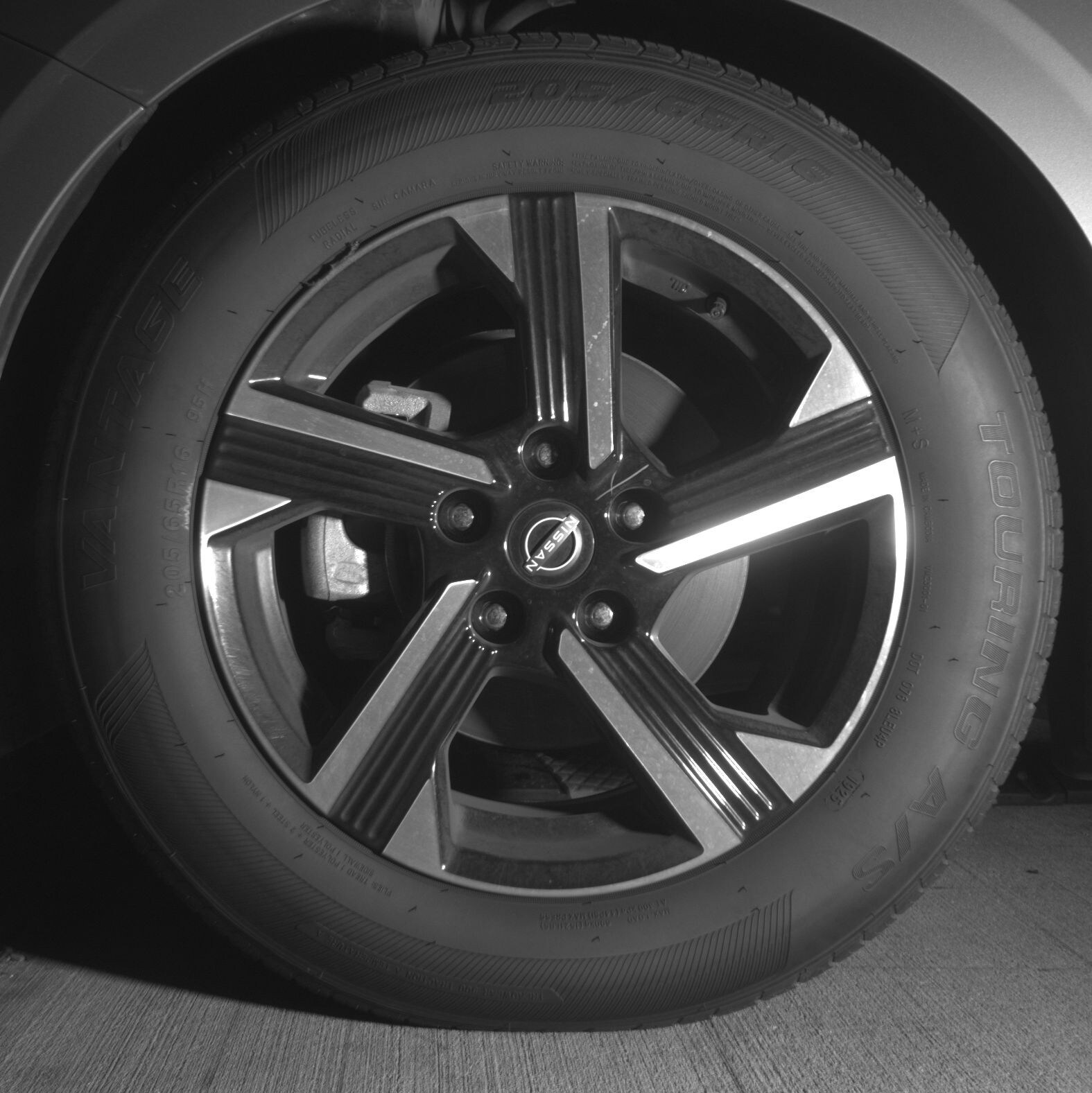 Thumbnail: 2025 Nissan Sentra - 9