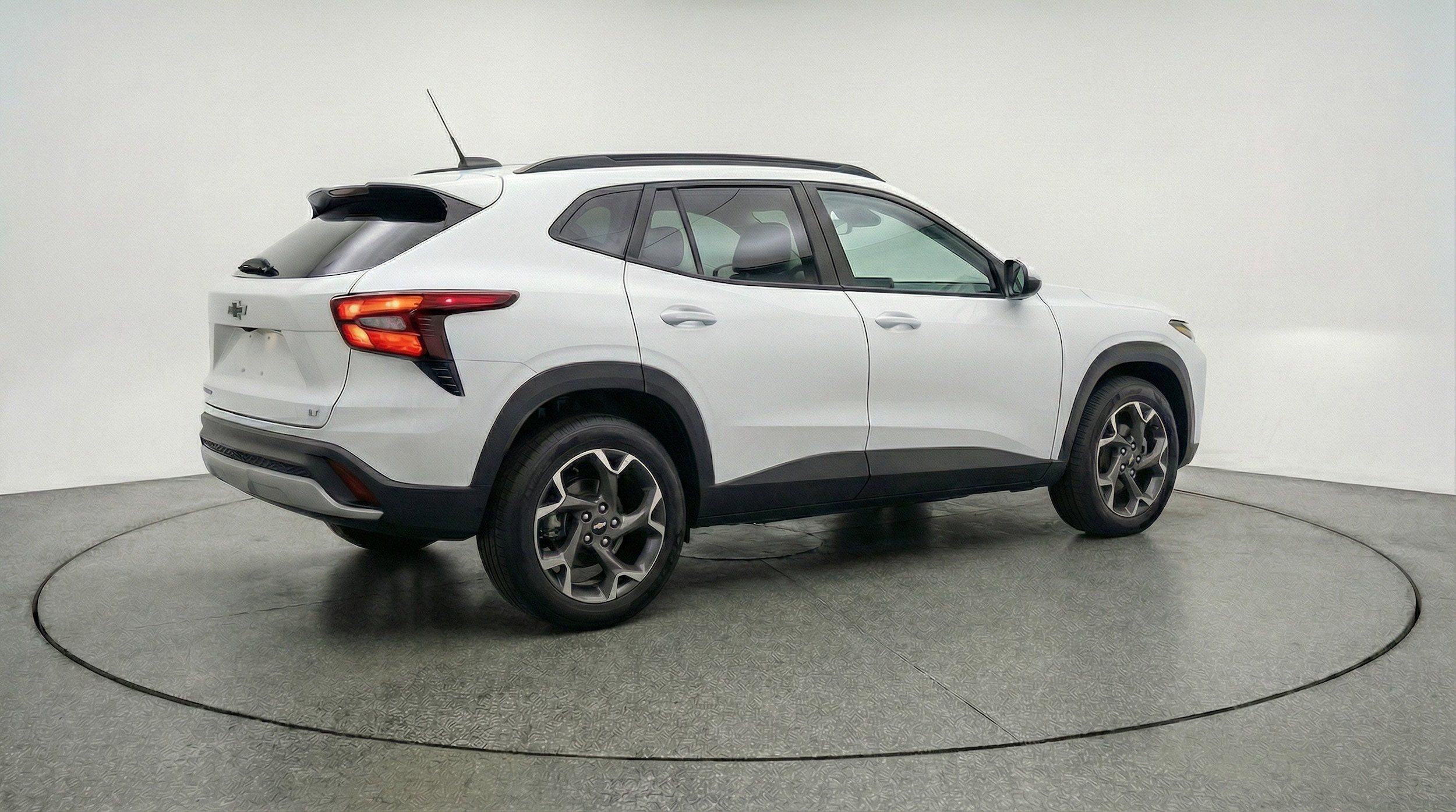 Thumbnail: 2025 Chevrolet Trax - 9