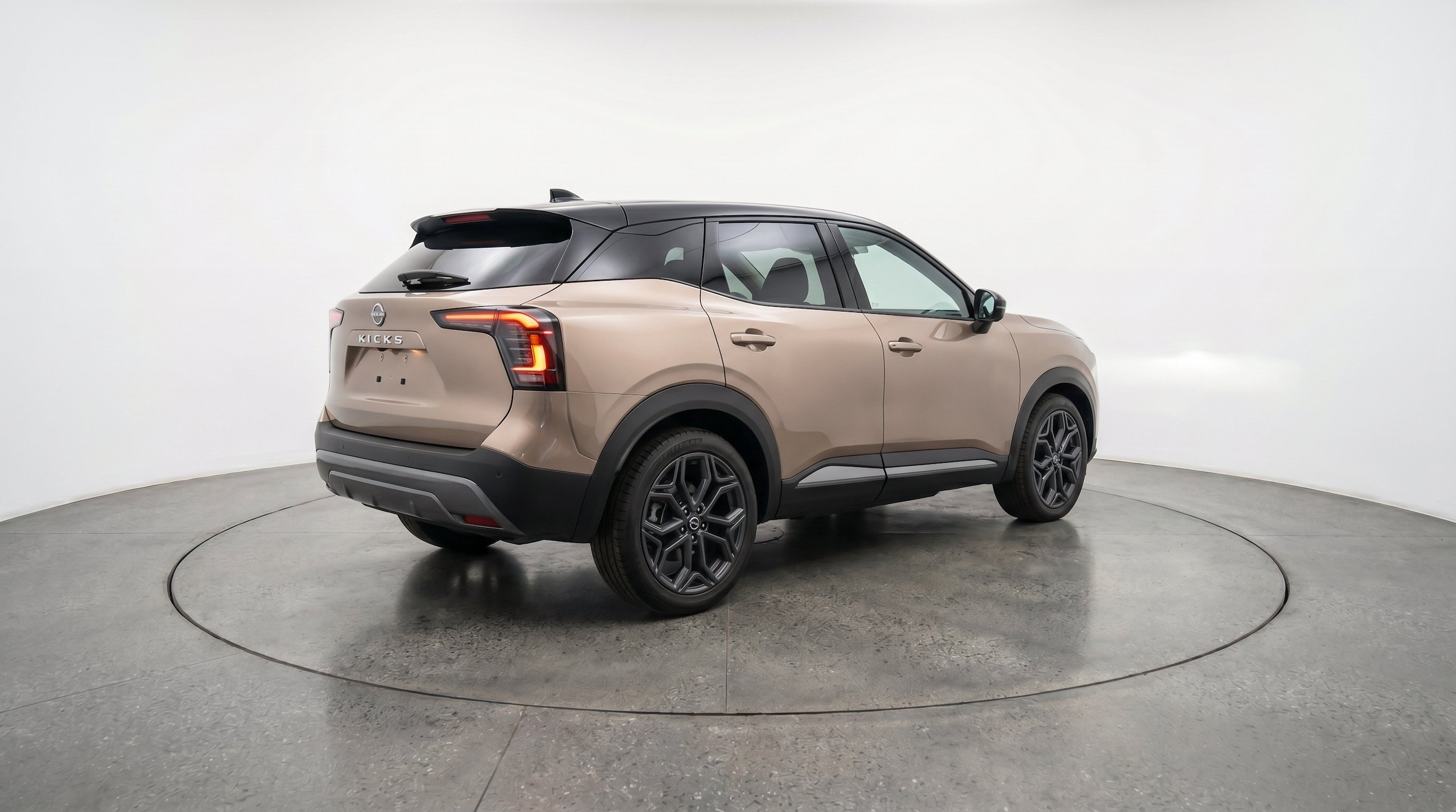 Thumbnail: 2026 Nissan Kicks - 9