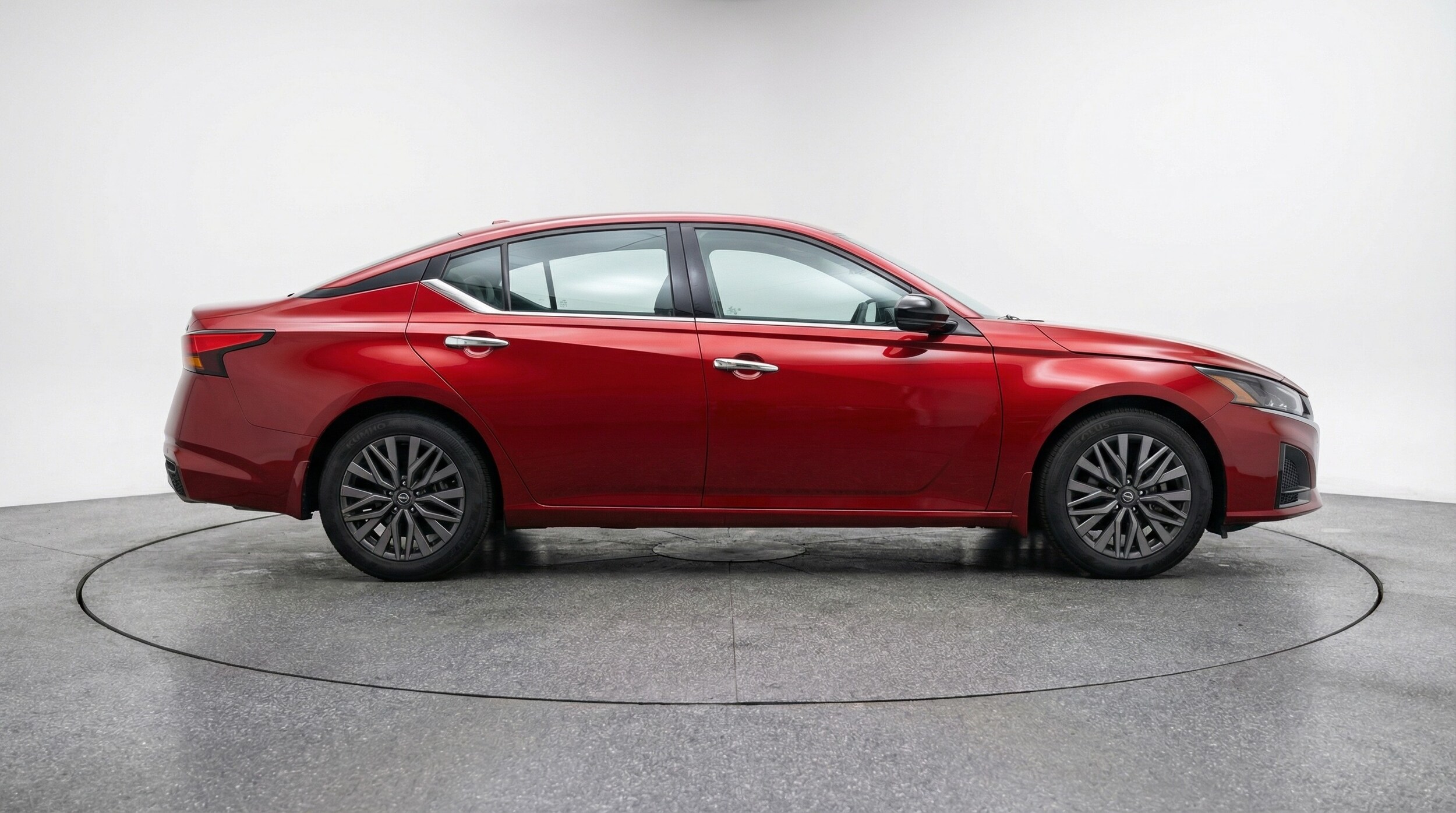 Thumbnail: 2025 Nissan Altima - 8