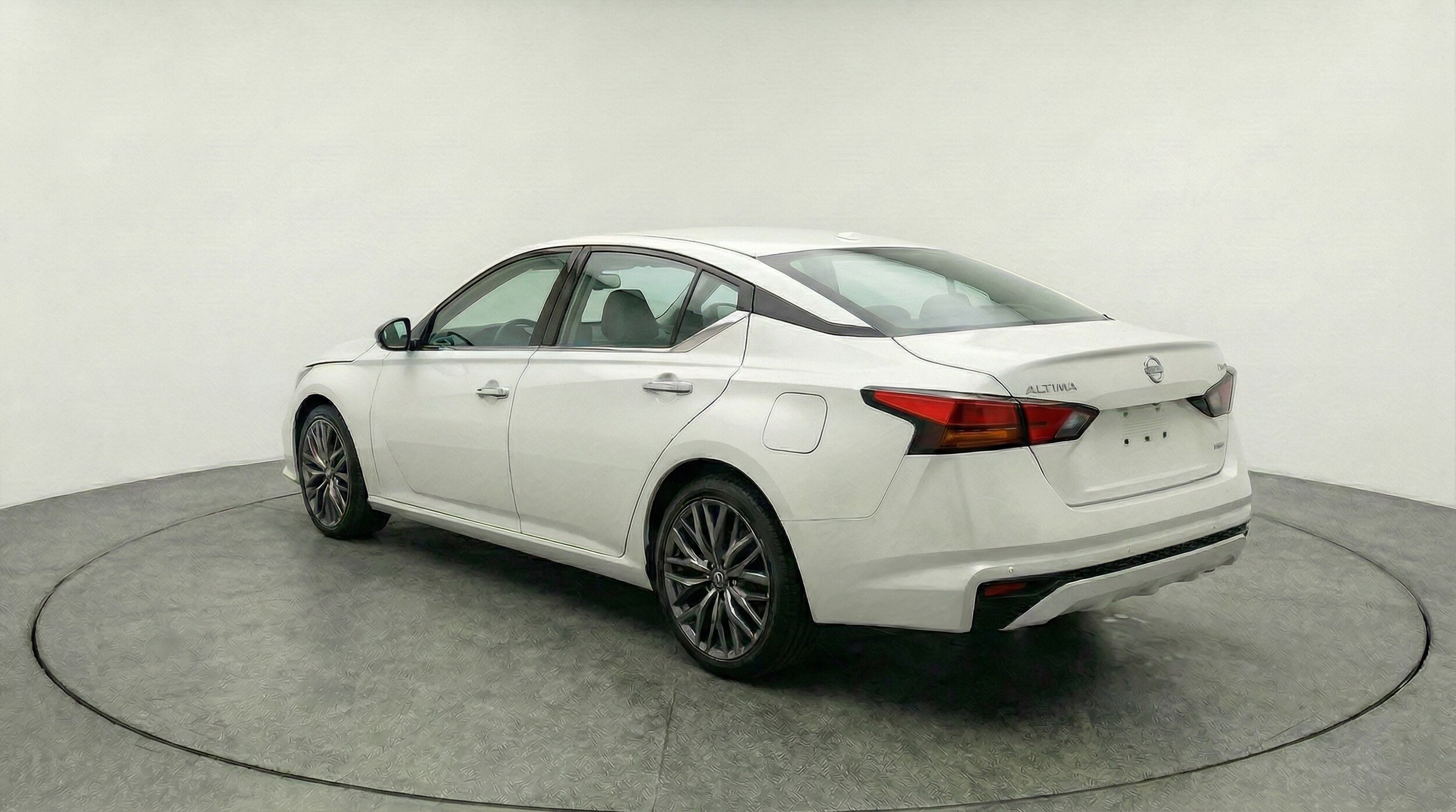 Thumbnail: 2025 Nissan Altima - 5