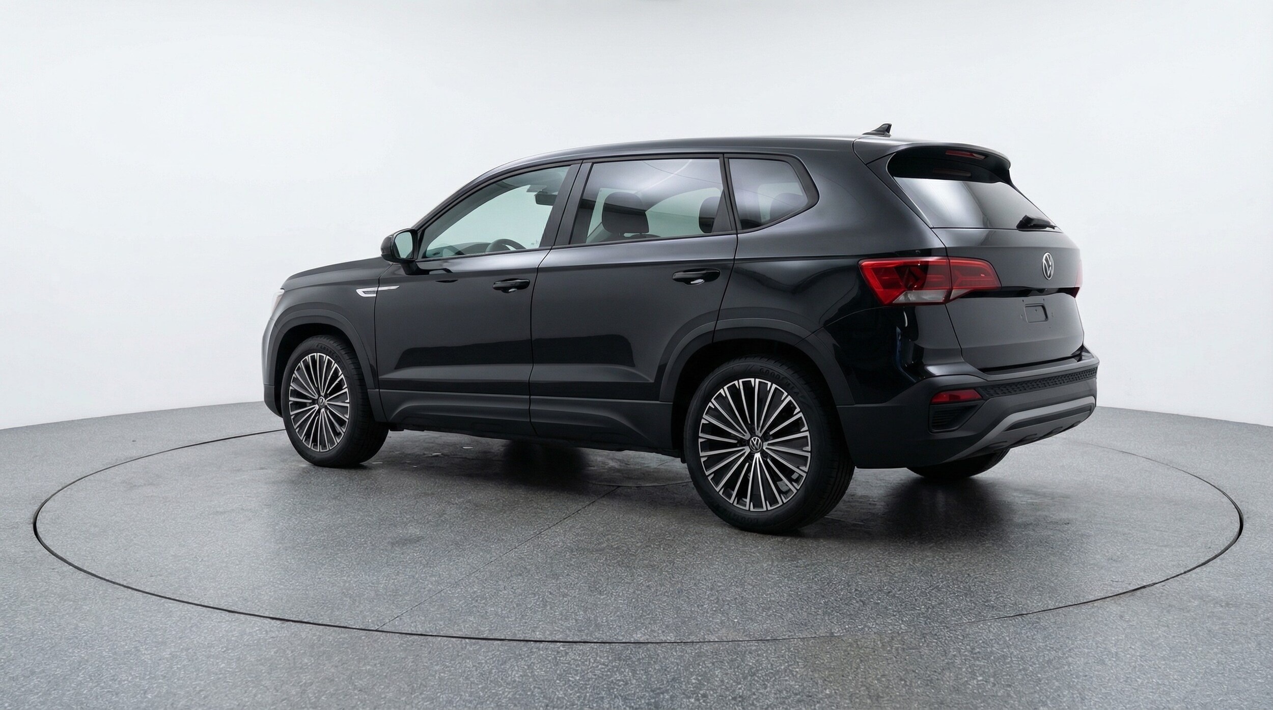 Thumbnail: 2025 Volkswagen Taos - 5