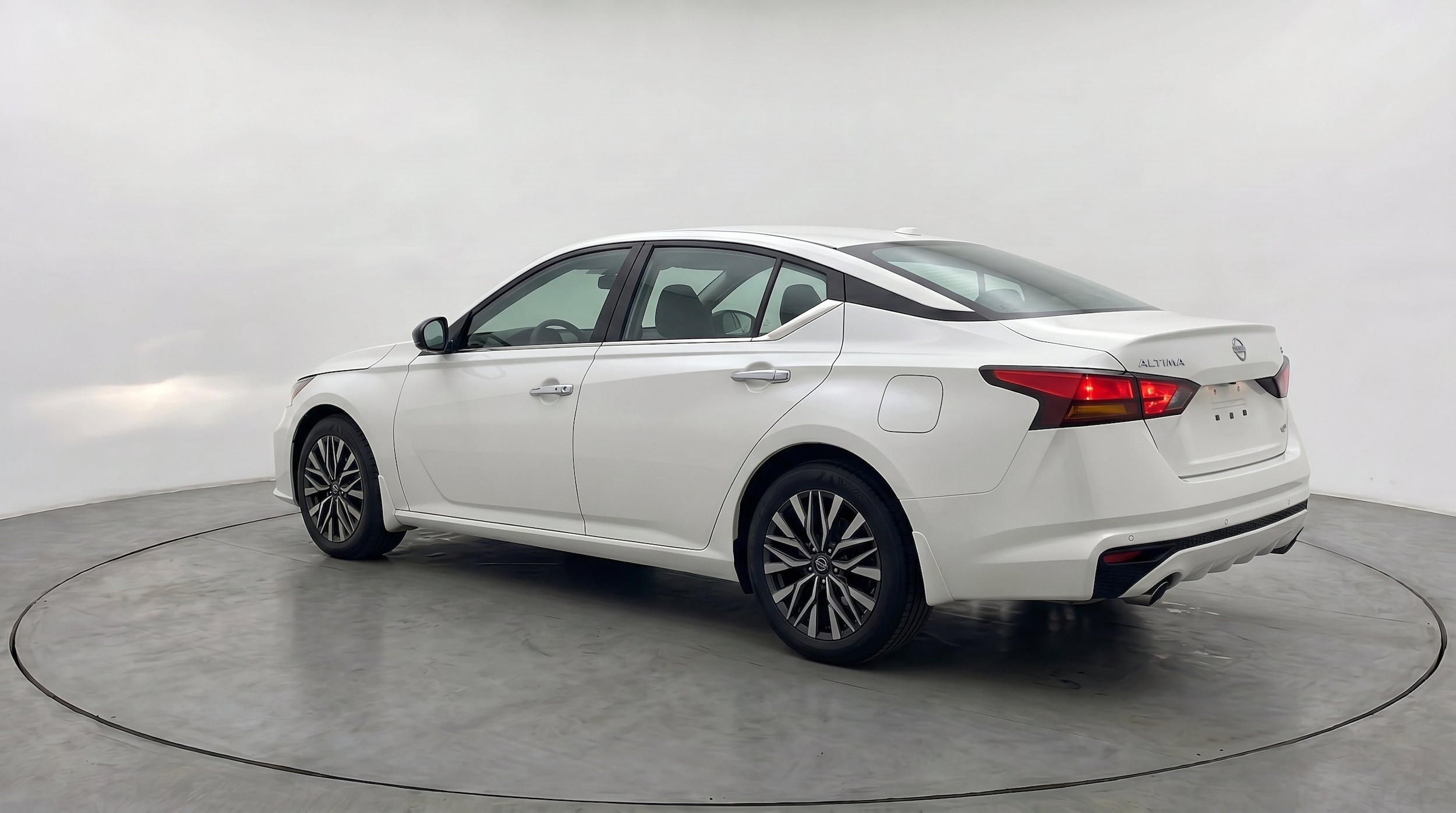 Thumbnail: 2025 Nissan Altima - 6