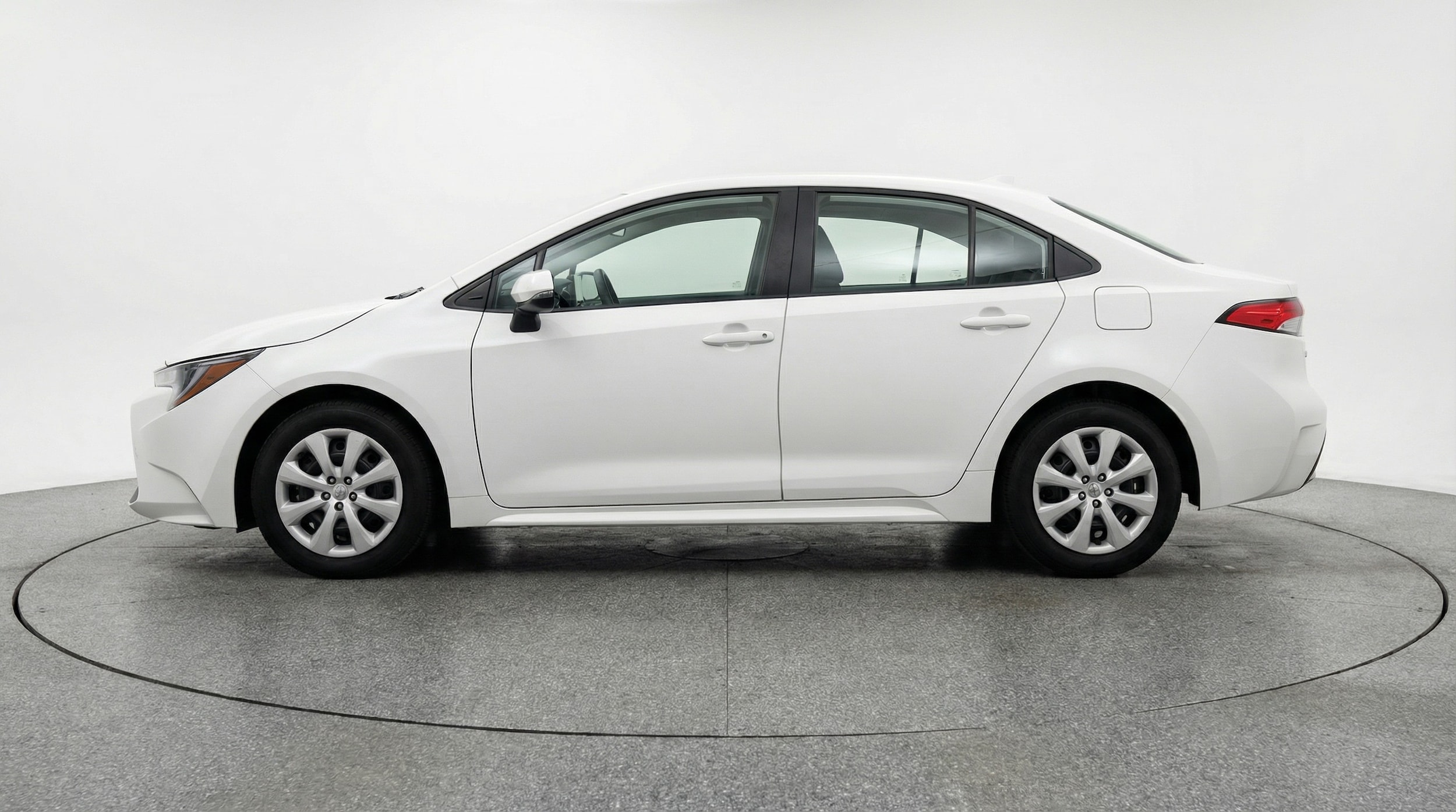 Thumbnail: 2025 Toyota Corolla - 4