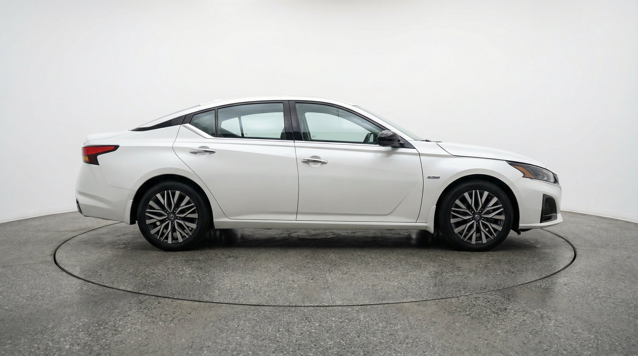 Thumbnail: 2025 Nissan Altima - 11