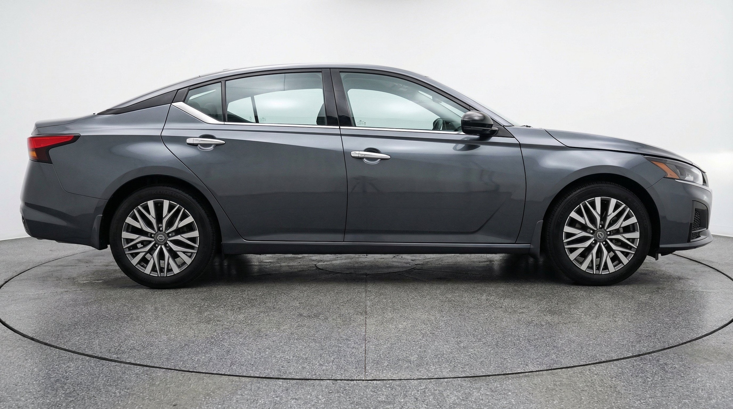 Thumbnail: 2025 Nissan Altima - 11