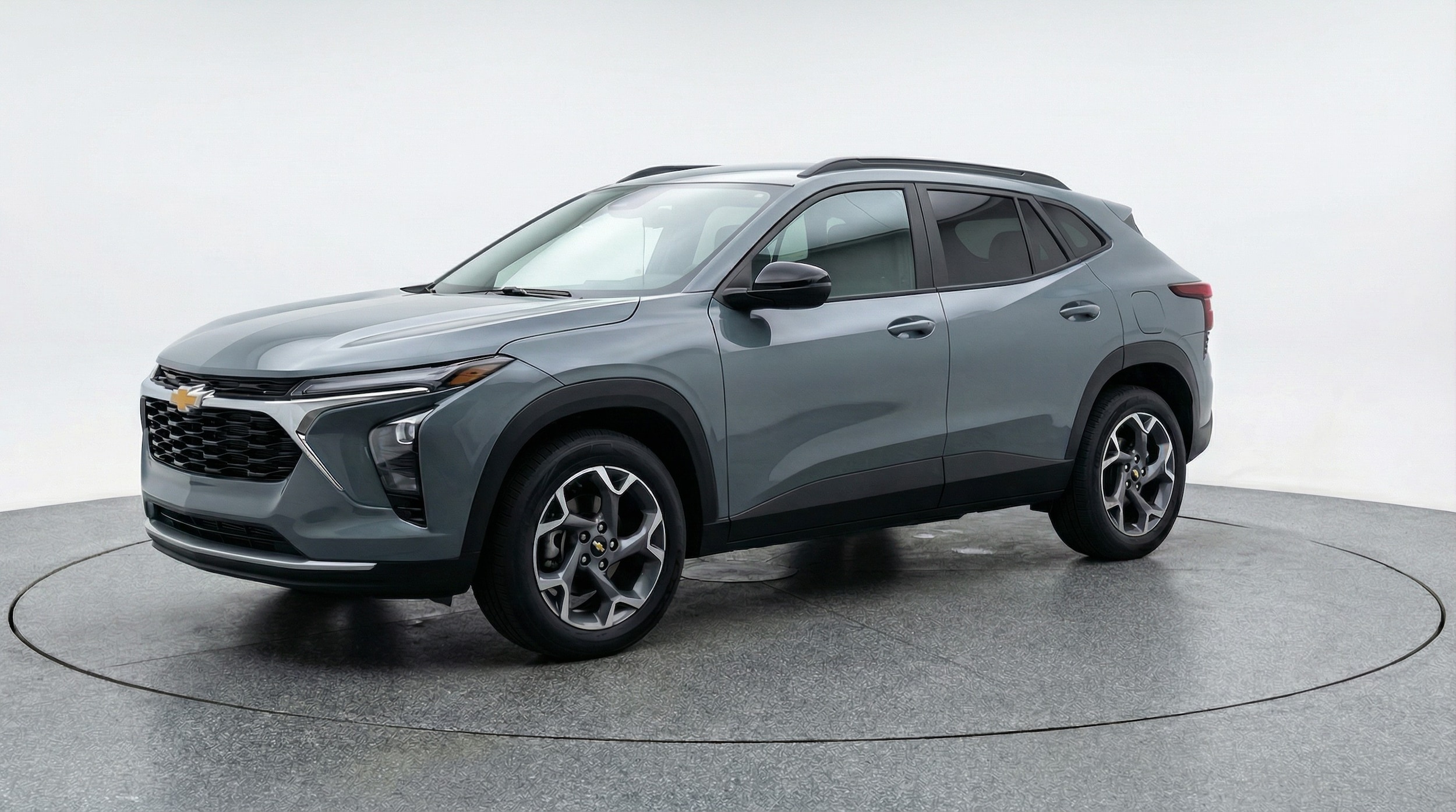 Thumbnail: 2025 Chevrolet Trax - 3