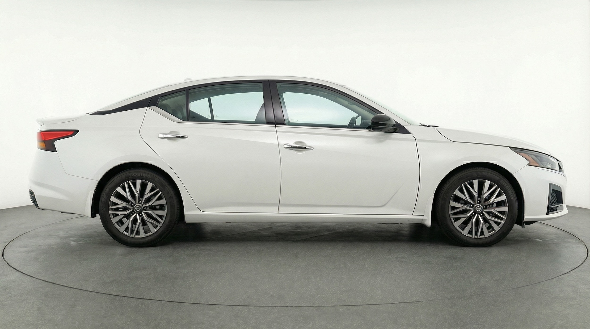 Thumbnail: 2025 Nissan Altima - 8