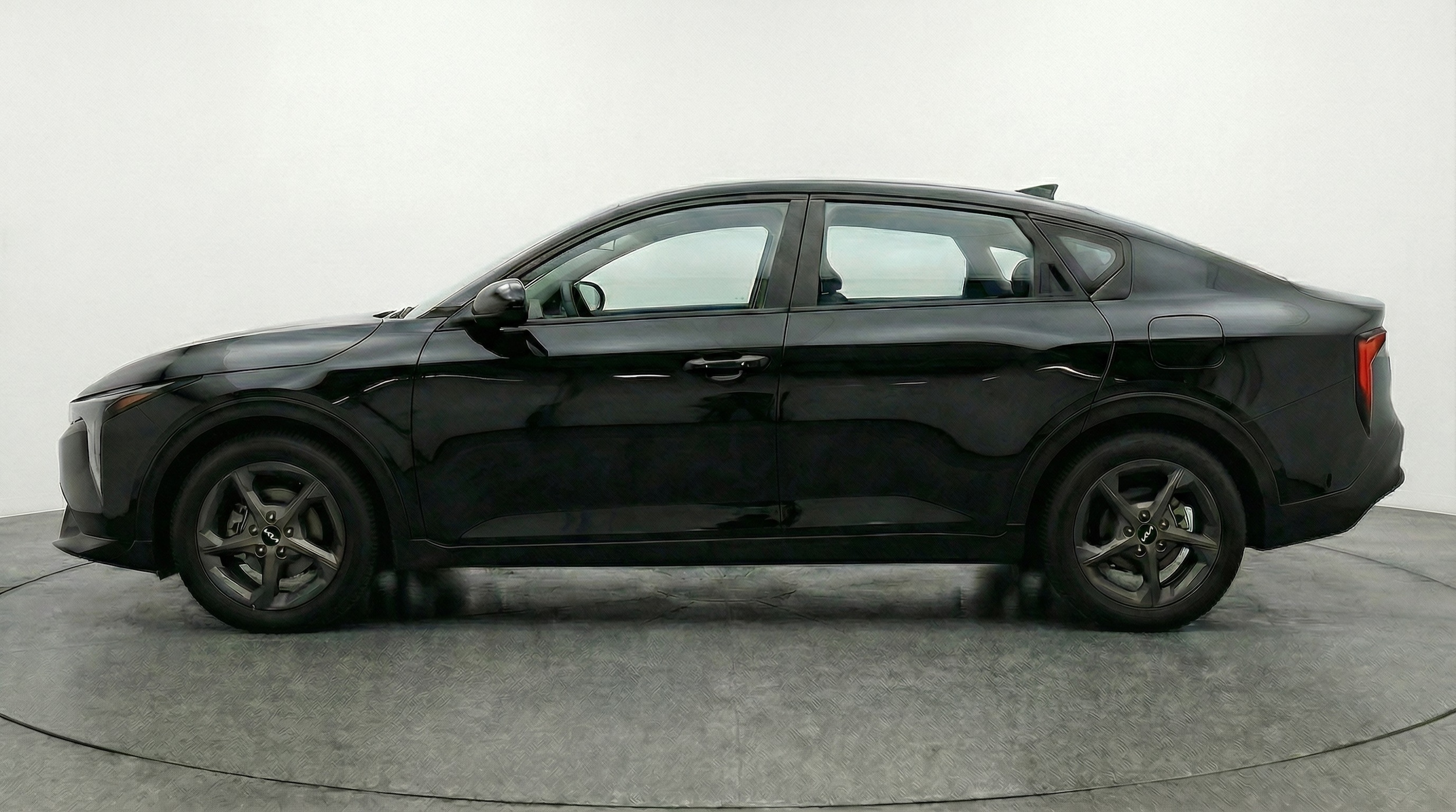 Thumbnail: 2025 Kia K4 - 4