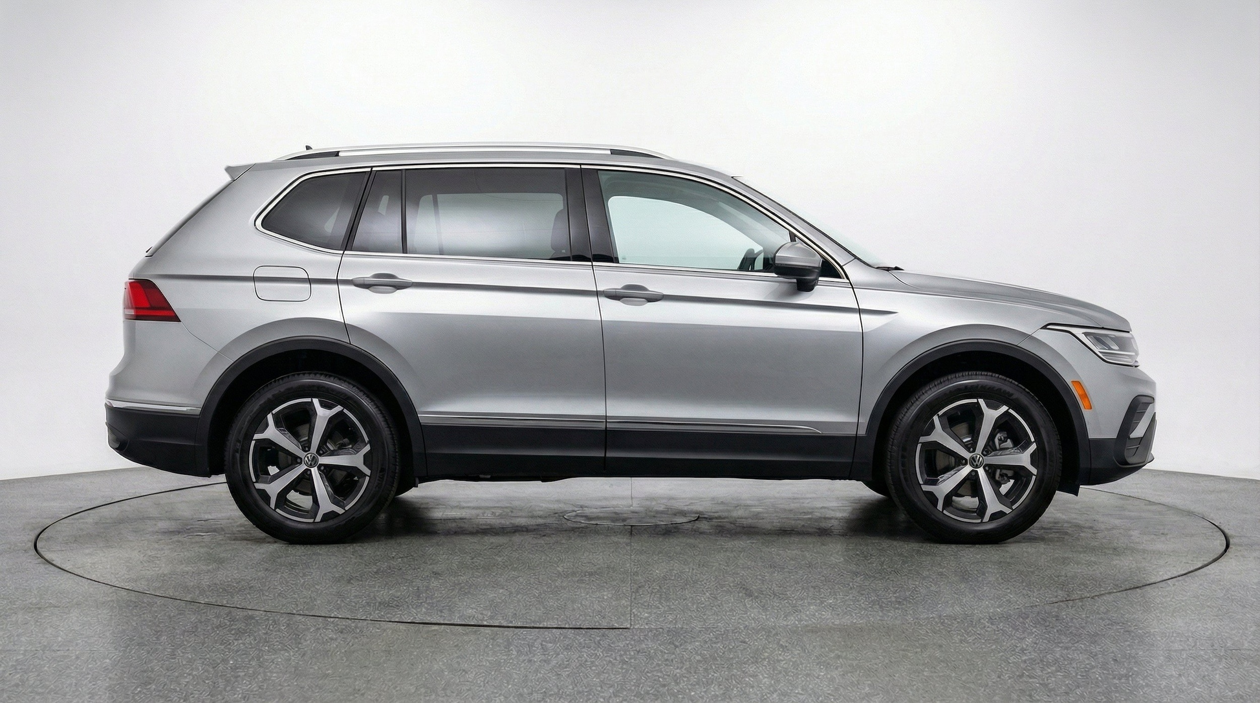 Thumbnail: 2026 Volkswagen Tiguan - 11