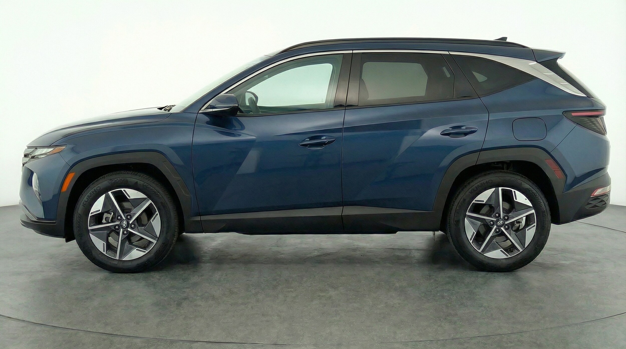 Thumbnail: 2025 Hyundai Tucson - 4