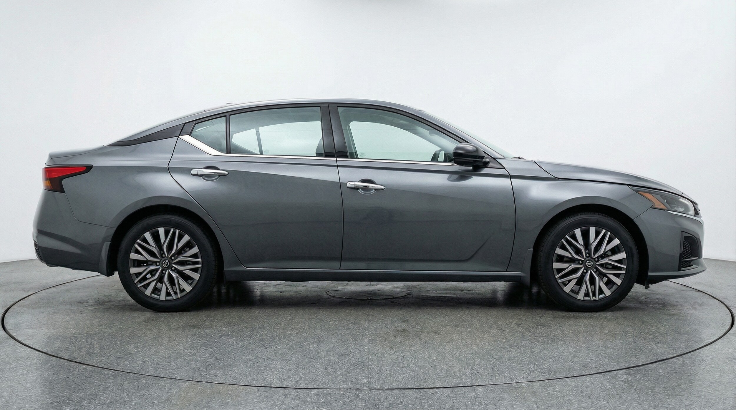 Thumbnail: 2025 Nissan Altima - 8