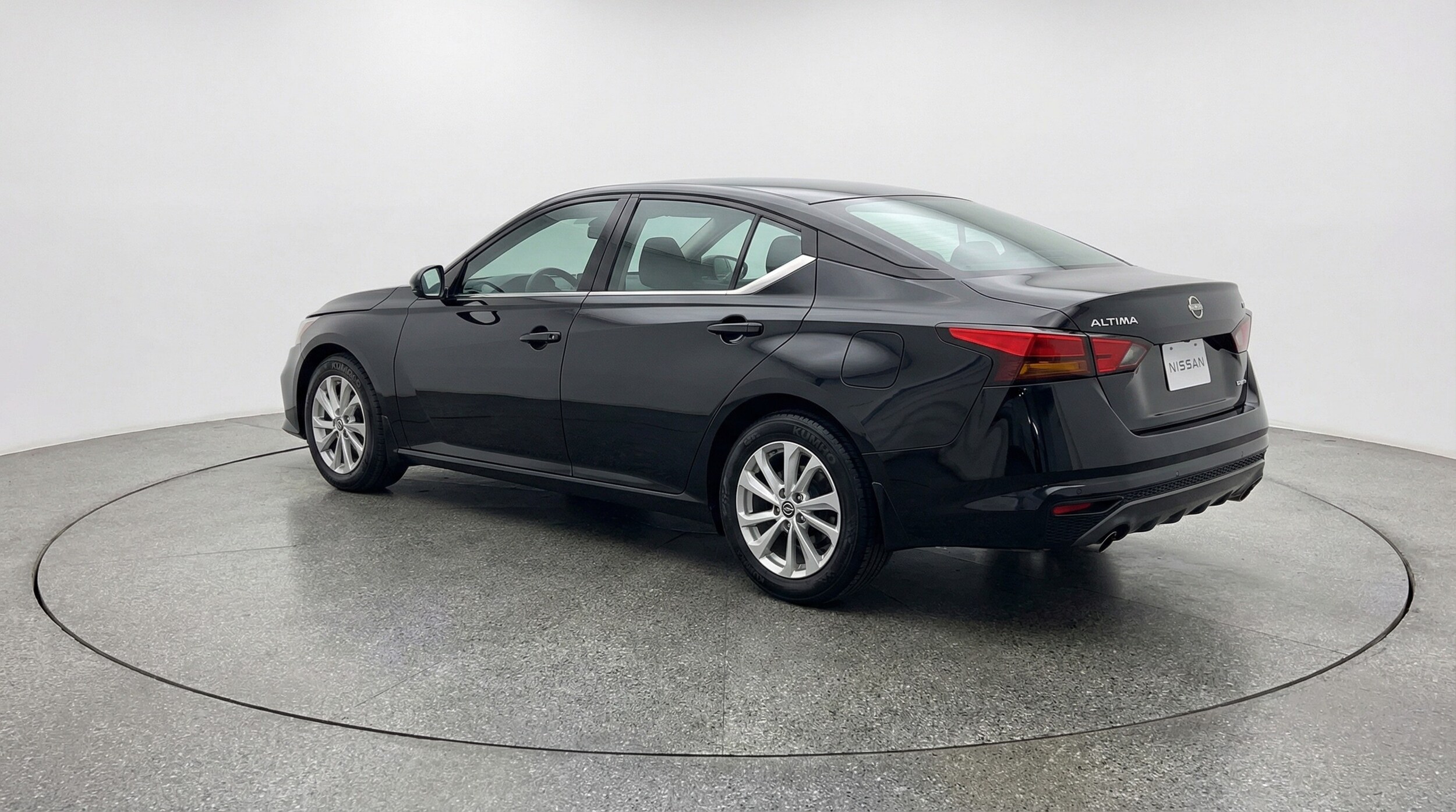 Thumbnail: 2025 Nissan Altima - 5