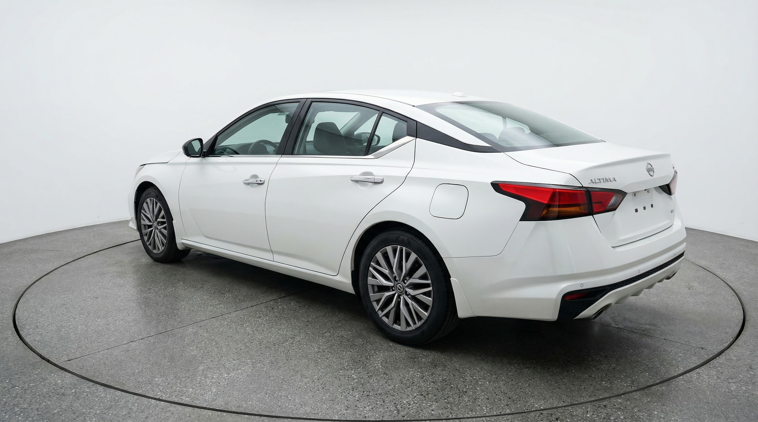 Thumbnail: 2025 Nissan Altima - 5