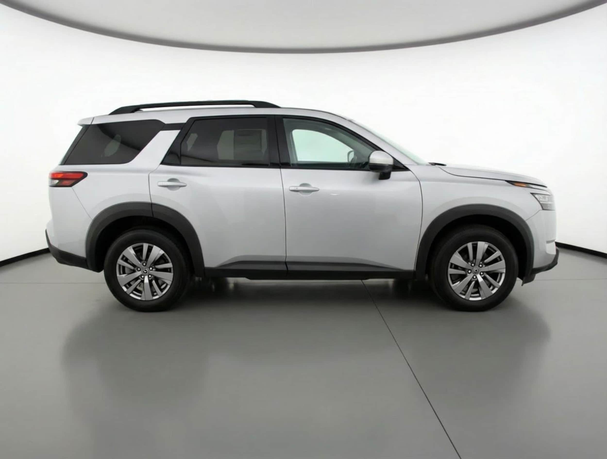 Thumbnail: 2025 Nissan Pathfinder - 8