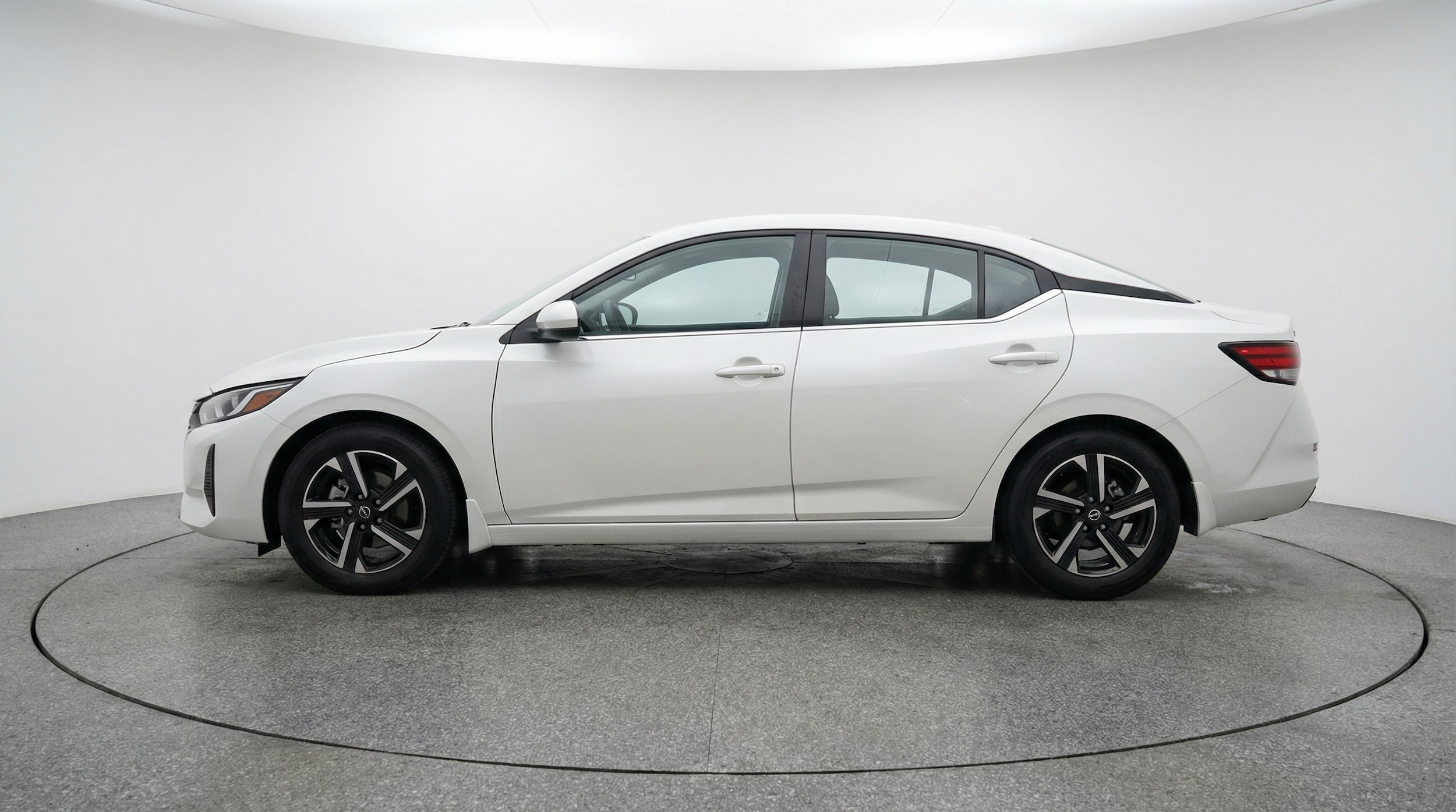 Thumbnail: 2025 Nissan Sentra - 4