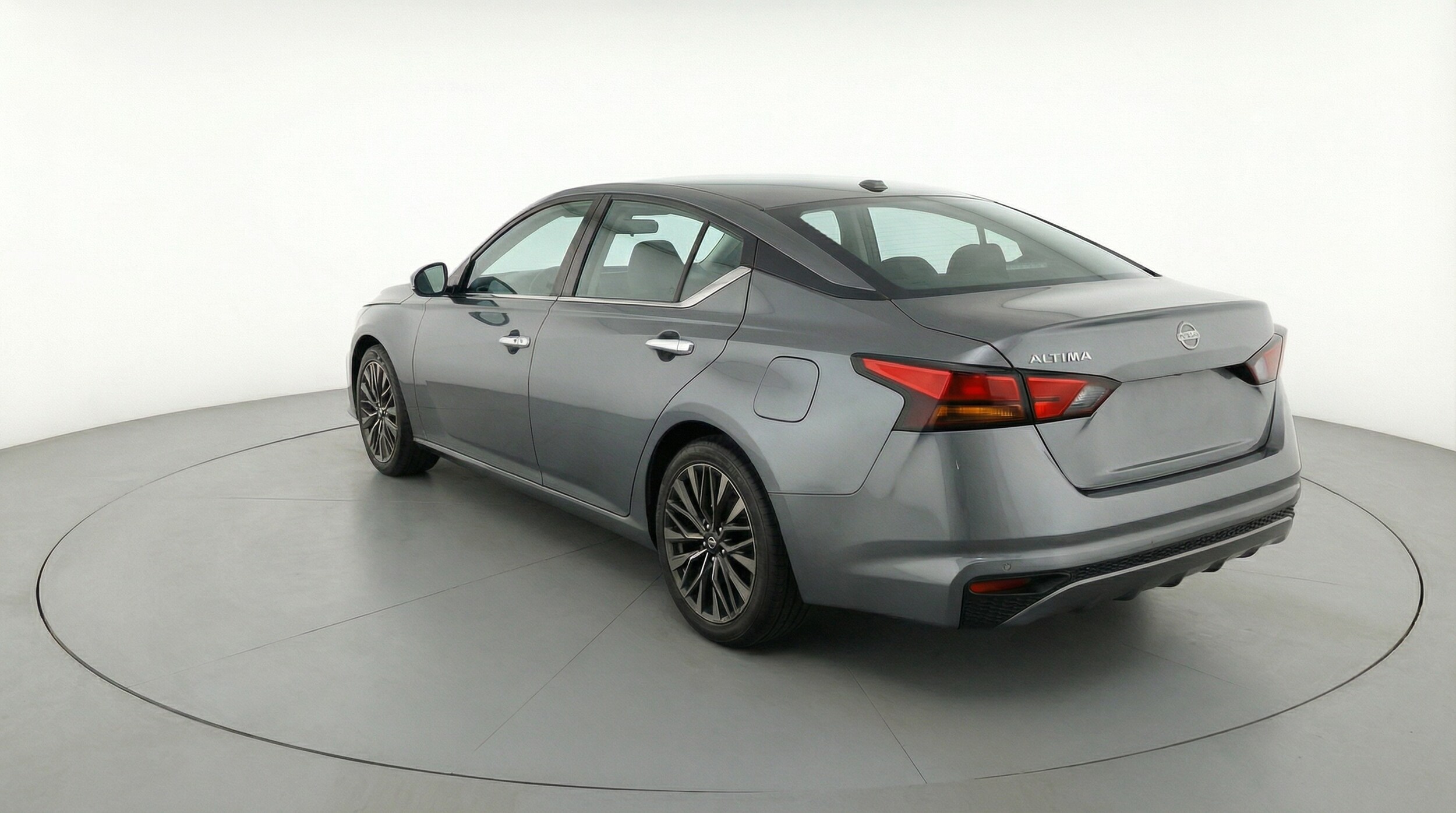 Thumbnail: 2025 Nissan Altima - 5