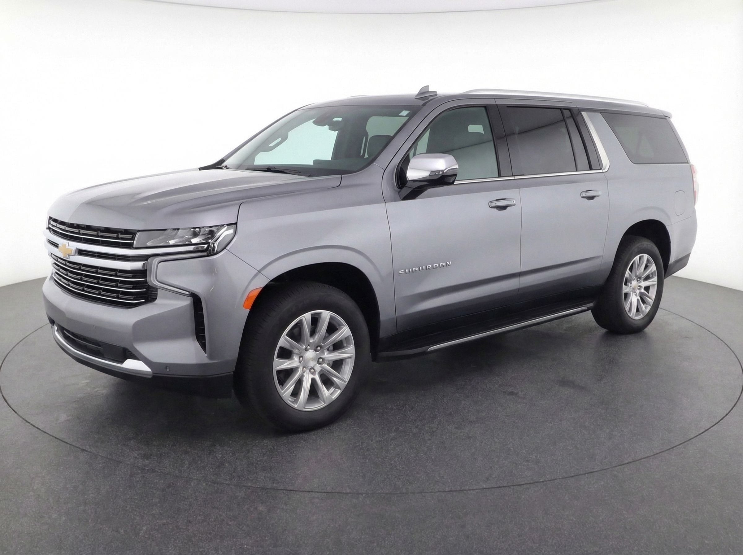 Thumbnail: 2023 Chevrolet Suburban - 3