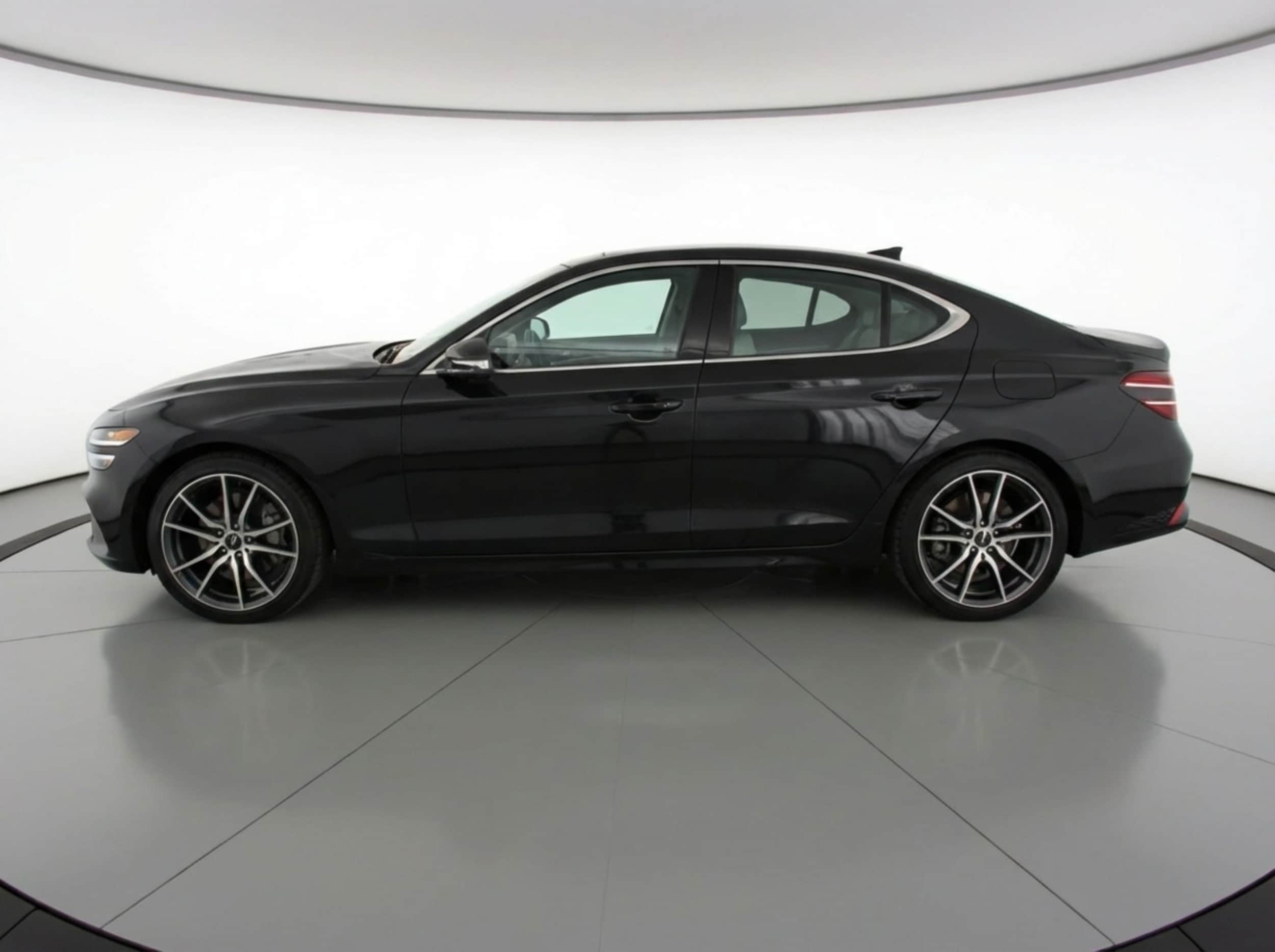 Thumbnail: 2025 Genesis G70 - 4