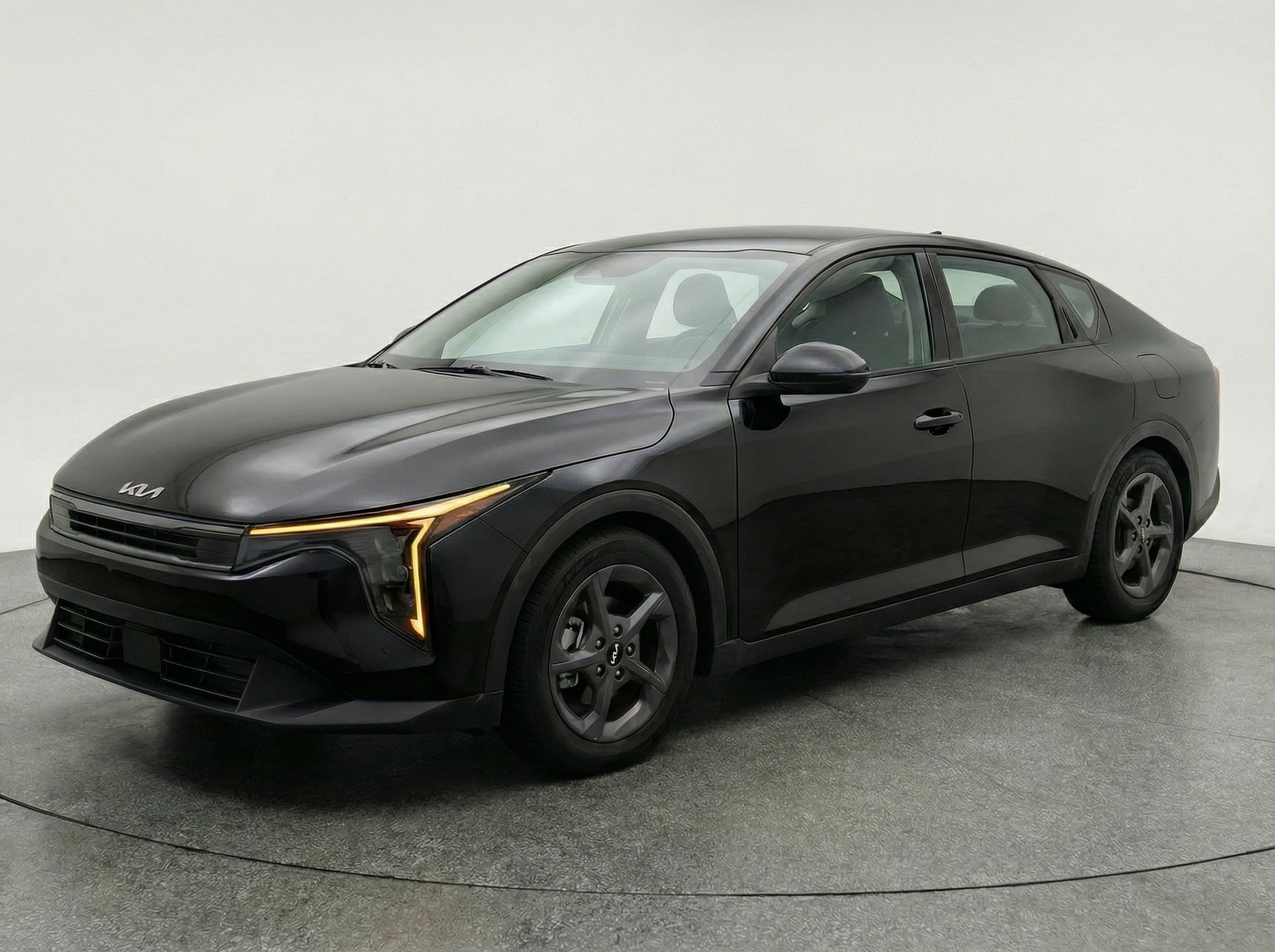 Thumbnail: 2025 Kia K4 - 3