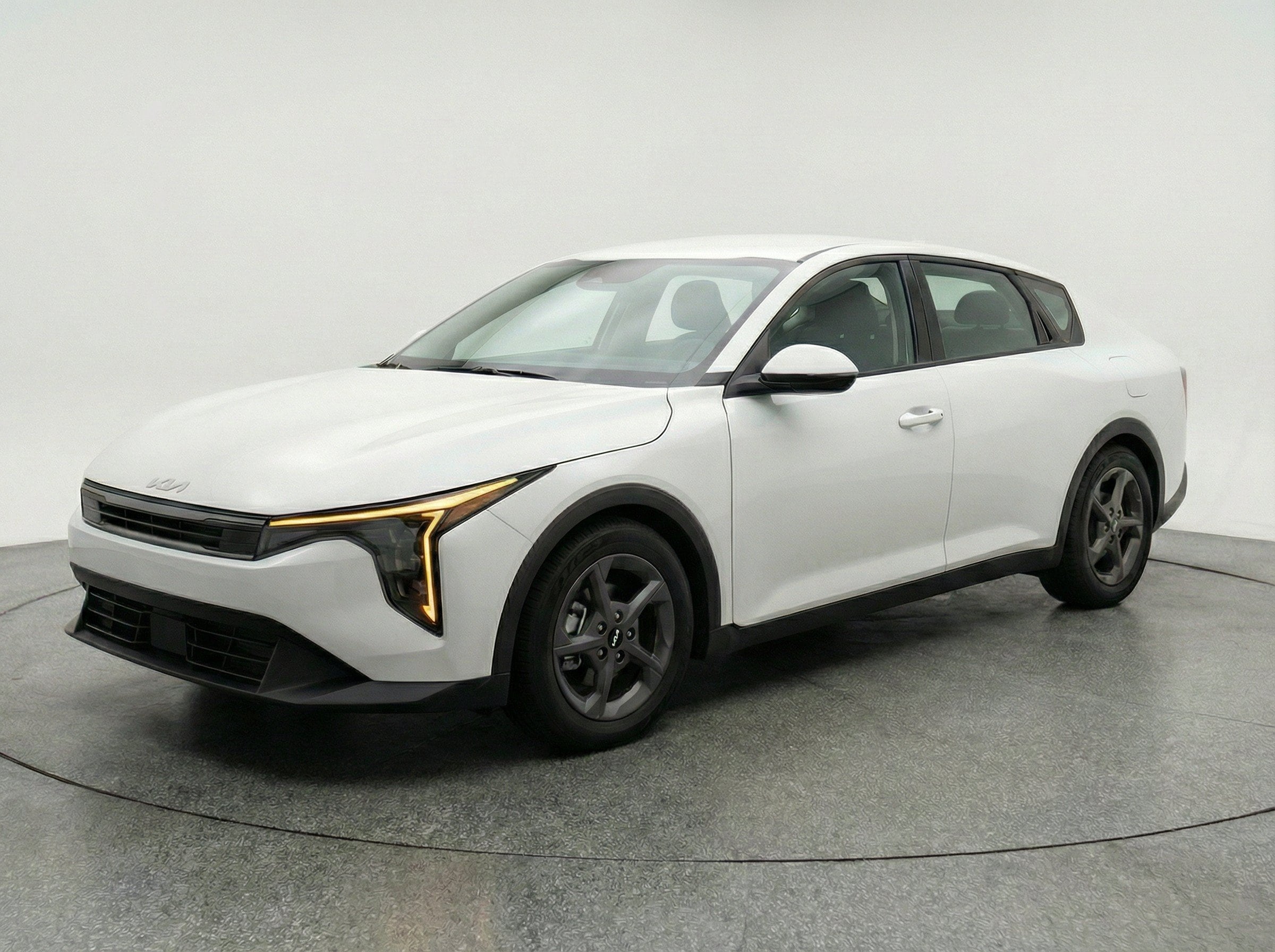 Thumbnail: 2025 Kia K4 - 3