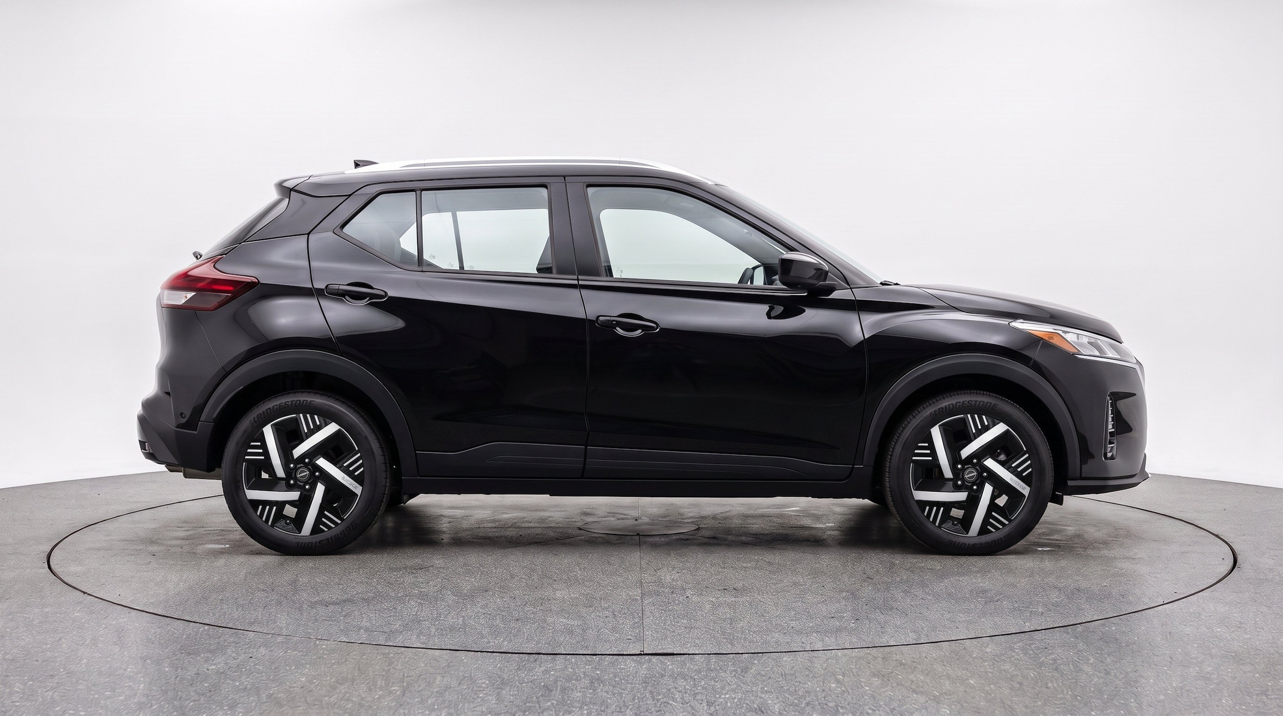 Thumbnail: 2026 Nissan Kicks - 11
