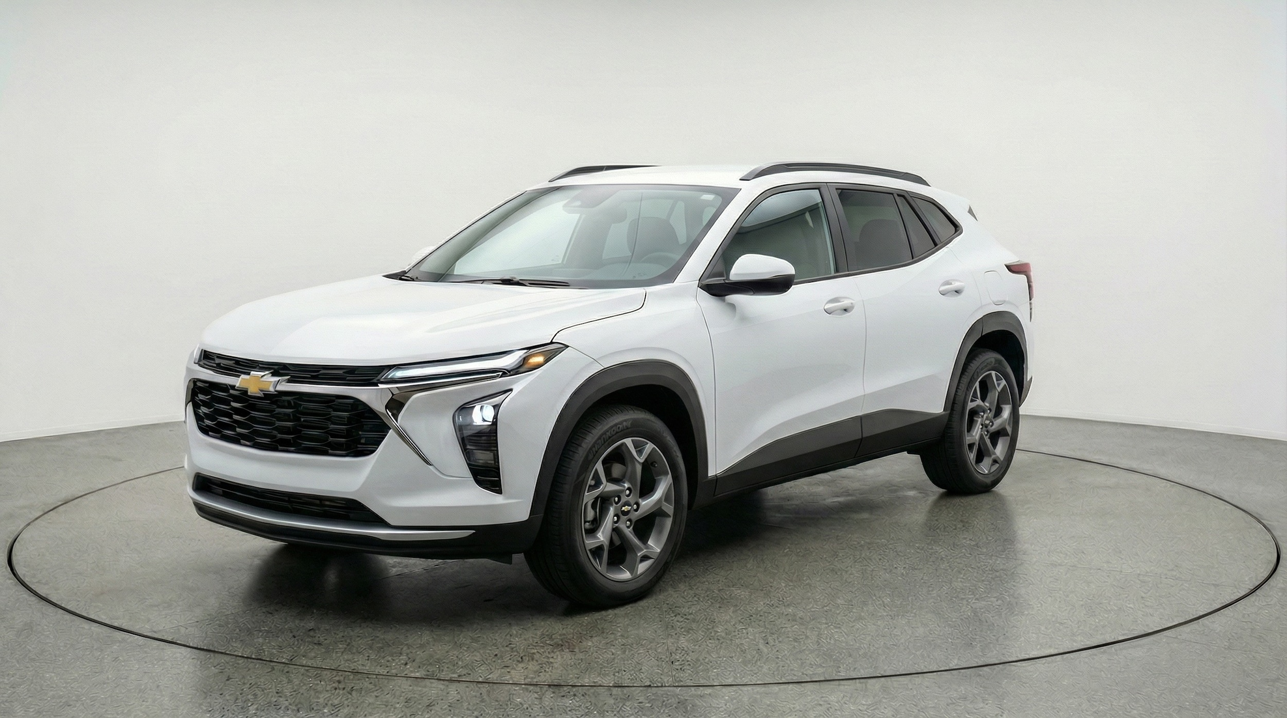 Thumbnail: 2025 Chevrolet Trax - 3