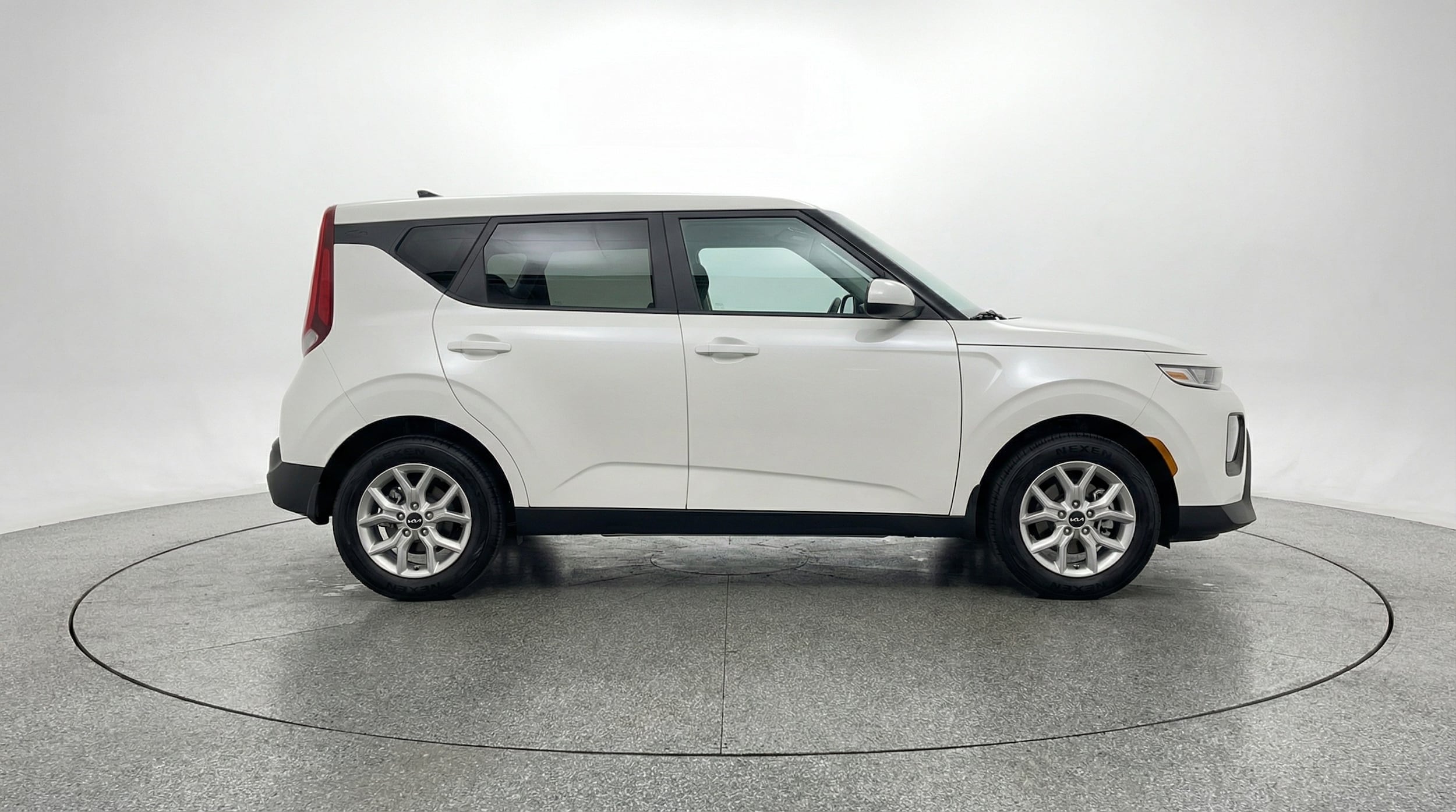 Thumbnail: 2025 Kia Soul - 8