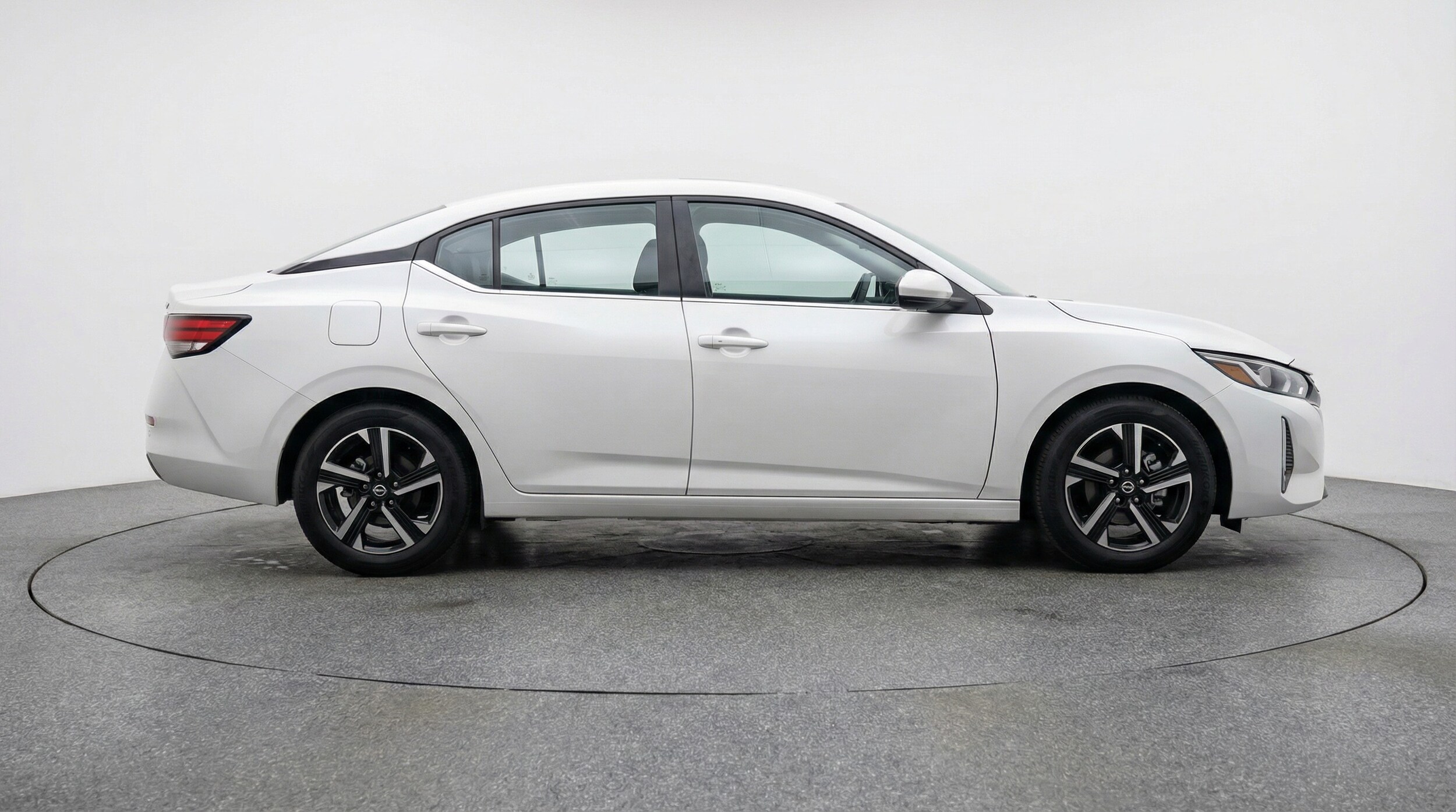 Thumbnail: 2025 Nissan Sentra - 8