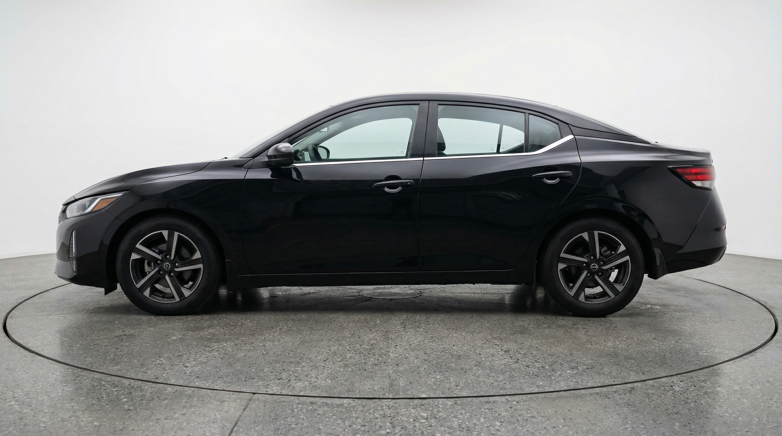 Thumbnail: 2025 Nissan Sentra - 4