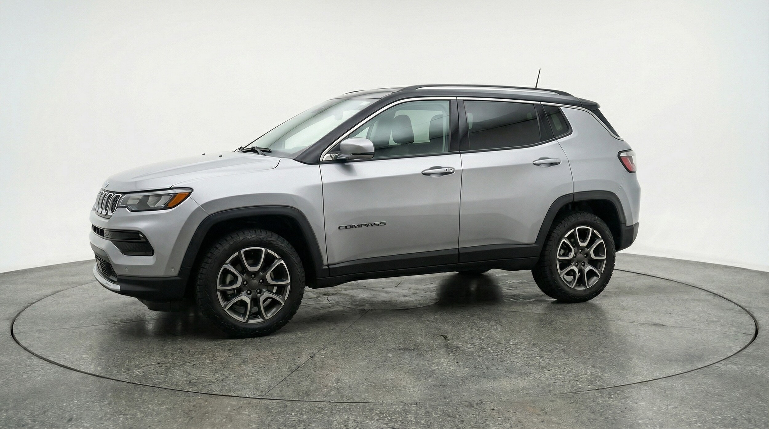 Thumbnail: 2025 Jeep Compass - 3