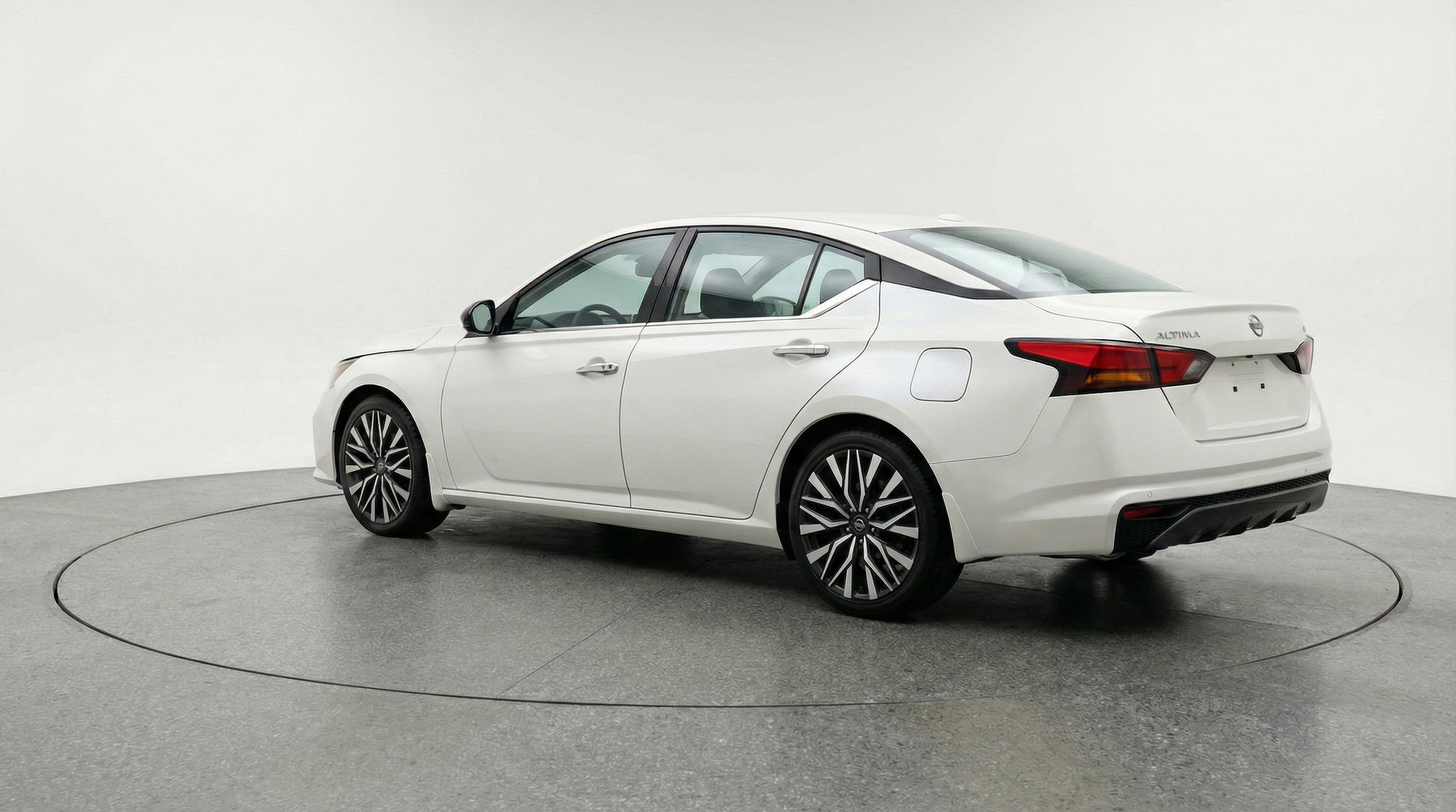 Thumbnail: 2025 Nissan Altima - 6