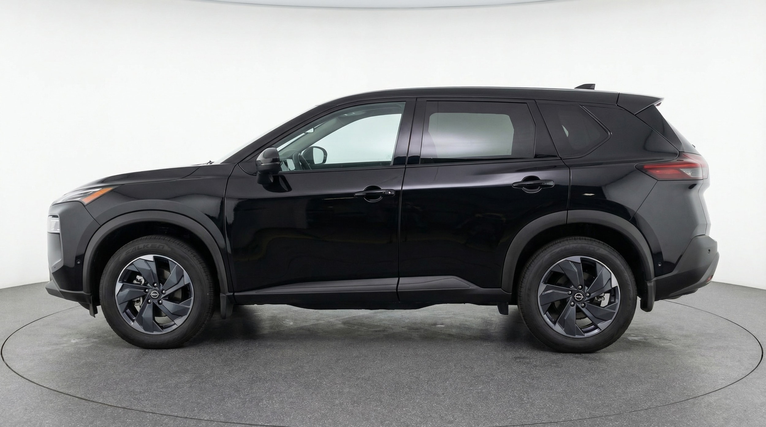 Thumbnail: 2025 Nissan Rogue - 4