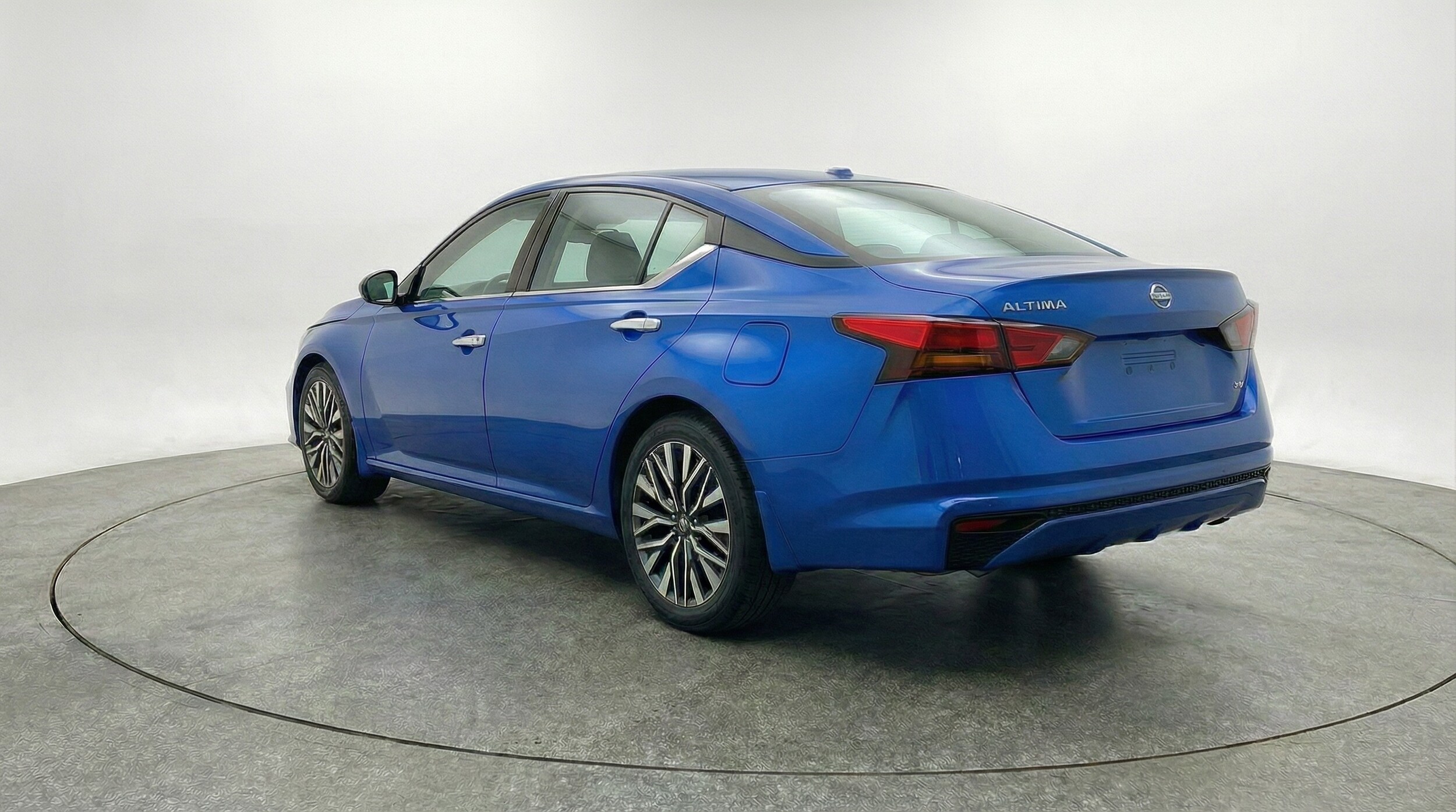 Thumbnail: 2025 Nissan Altima - 5