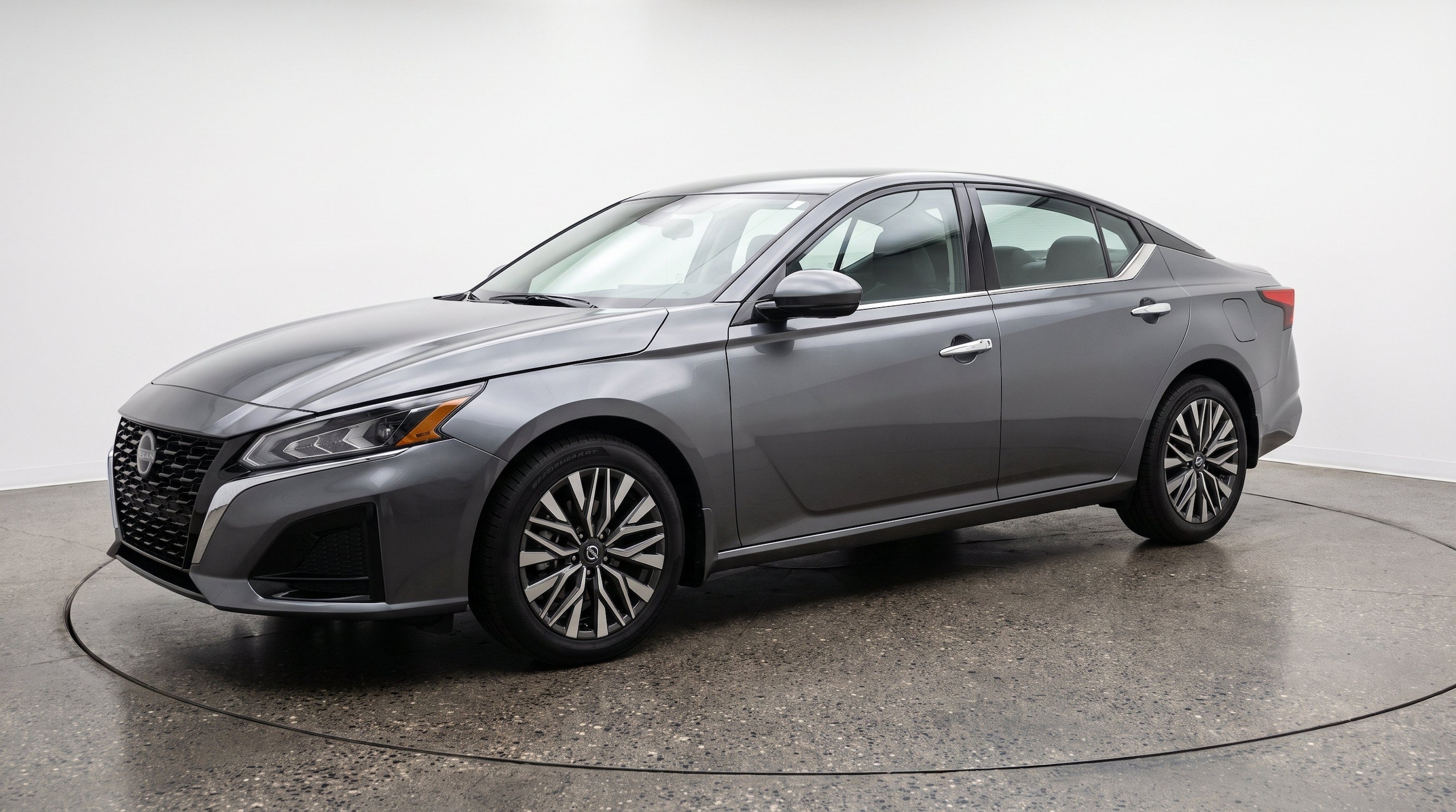 Thumbnail: 2025 Nissan Altima - 3