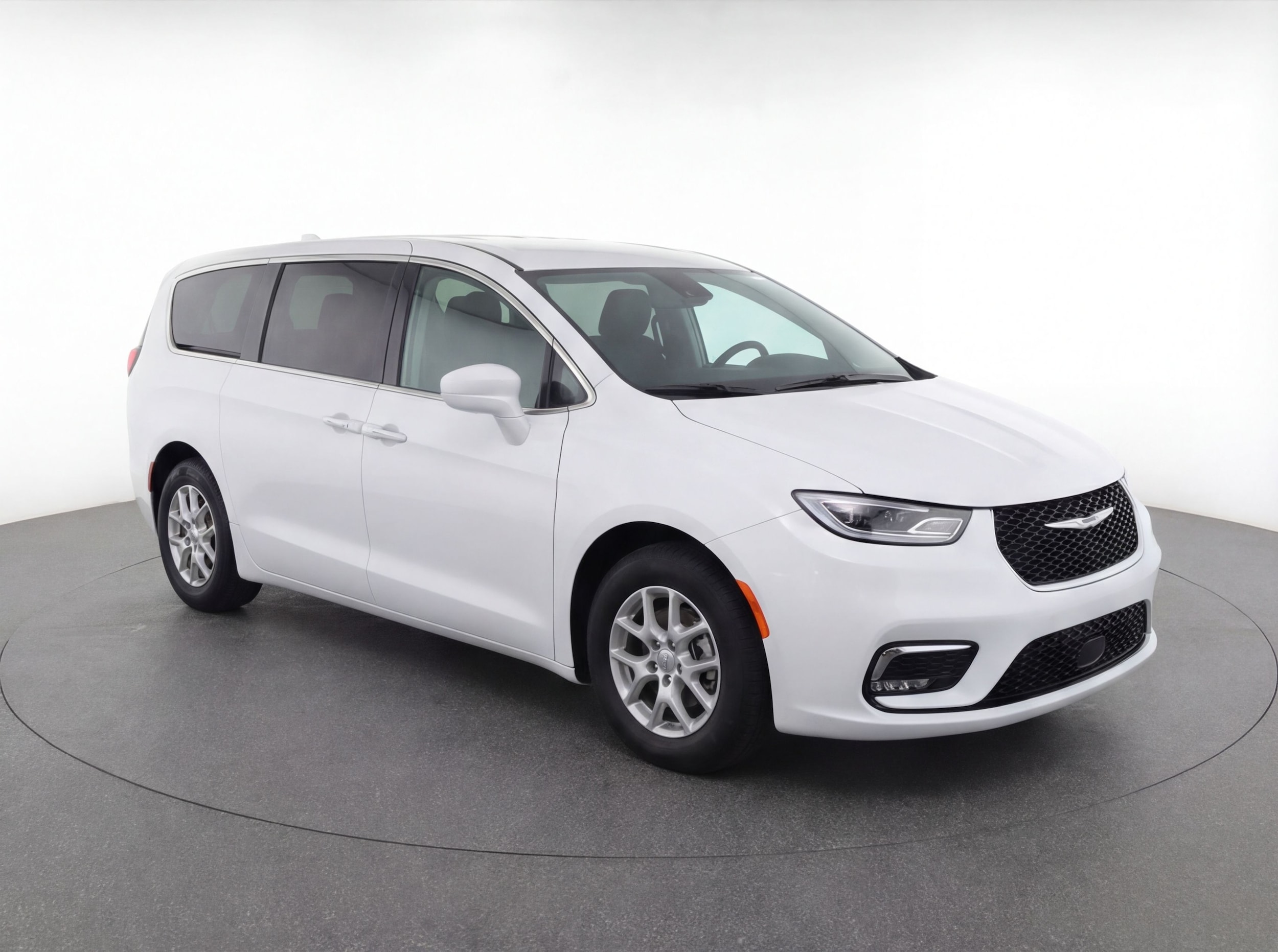 Thumbnail: 2024 Chrysler Pacifica - 1