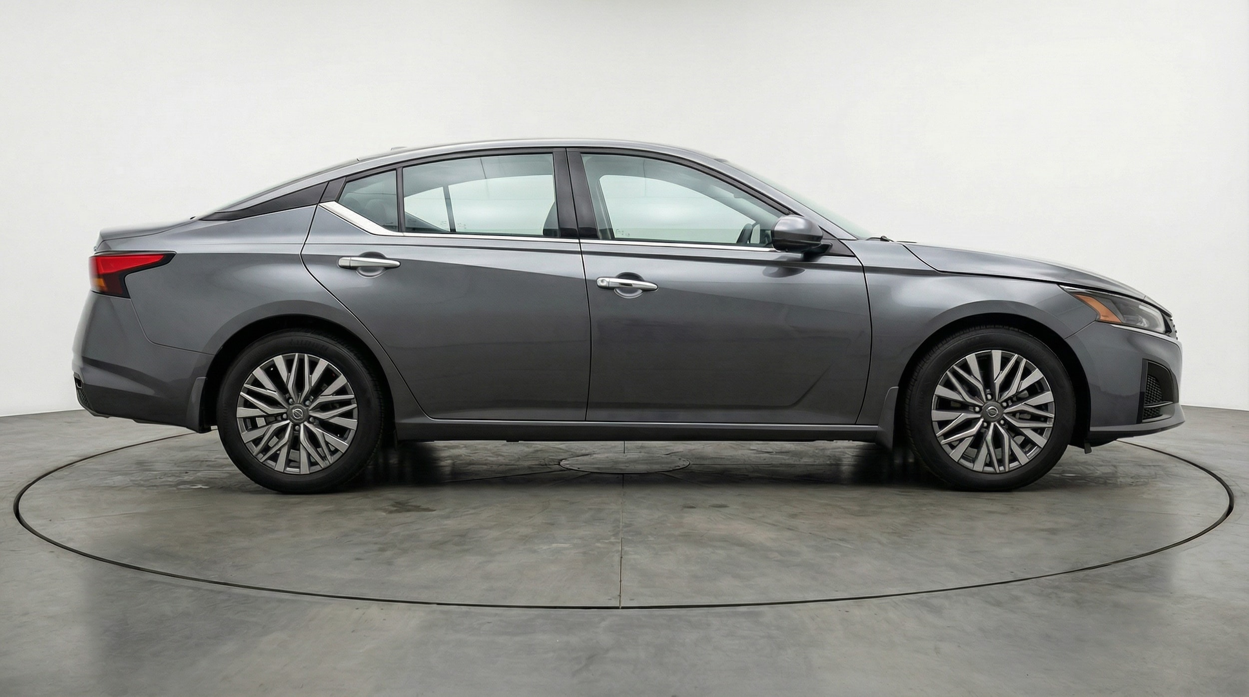 Thumbnail: 2025 Nissan Altima - 8