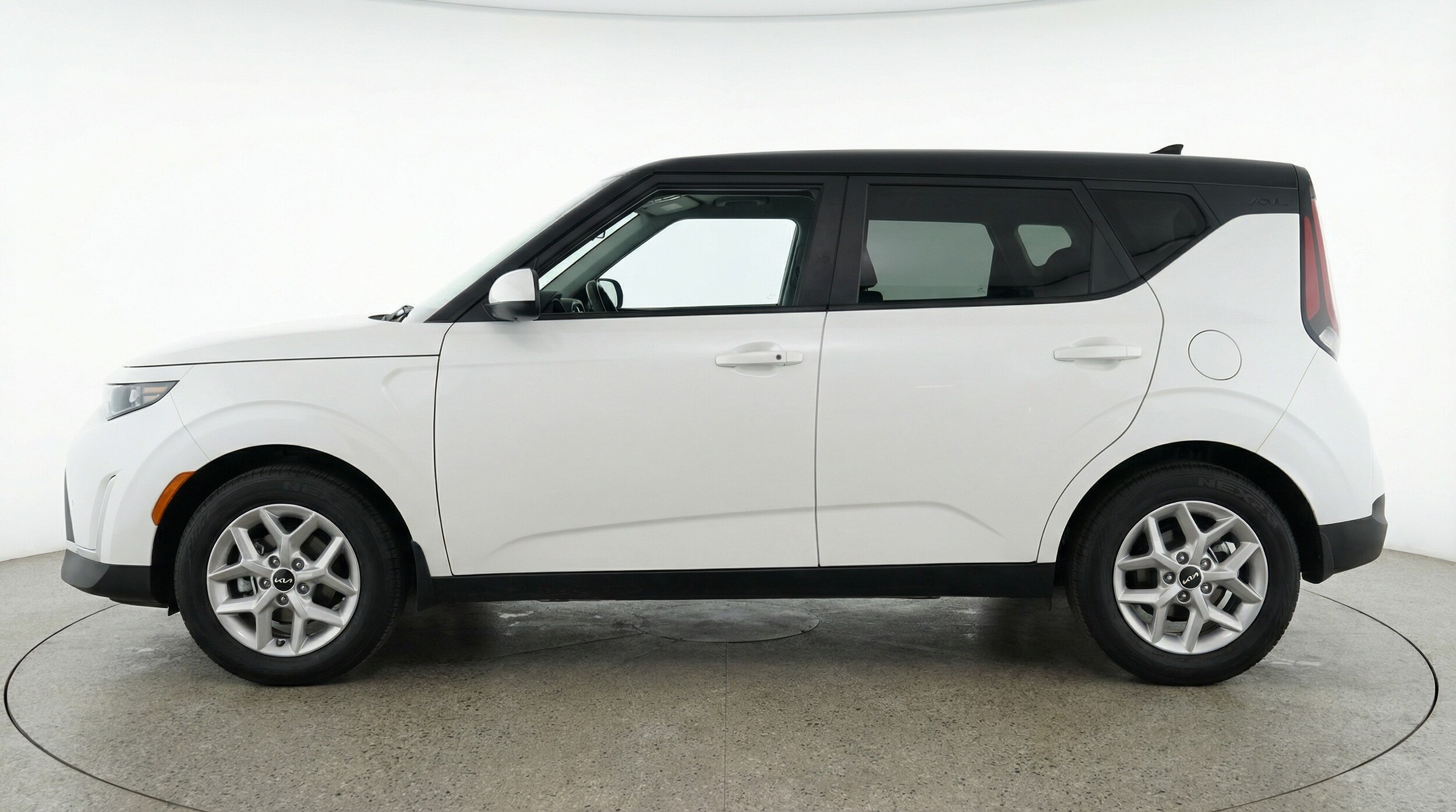 Thumbnail: 2025 Kia Soul - 4