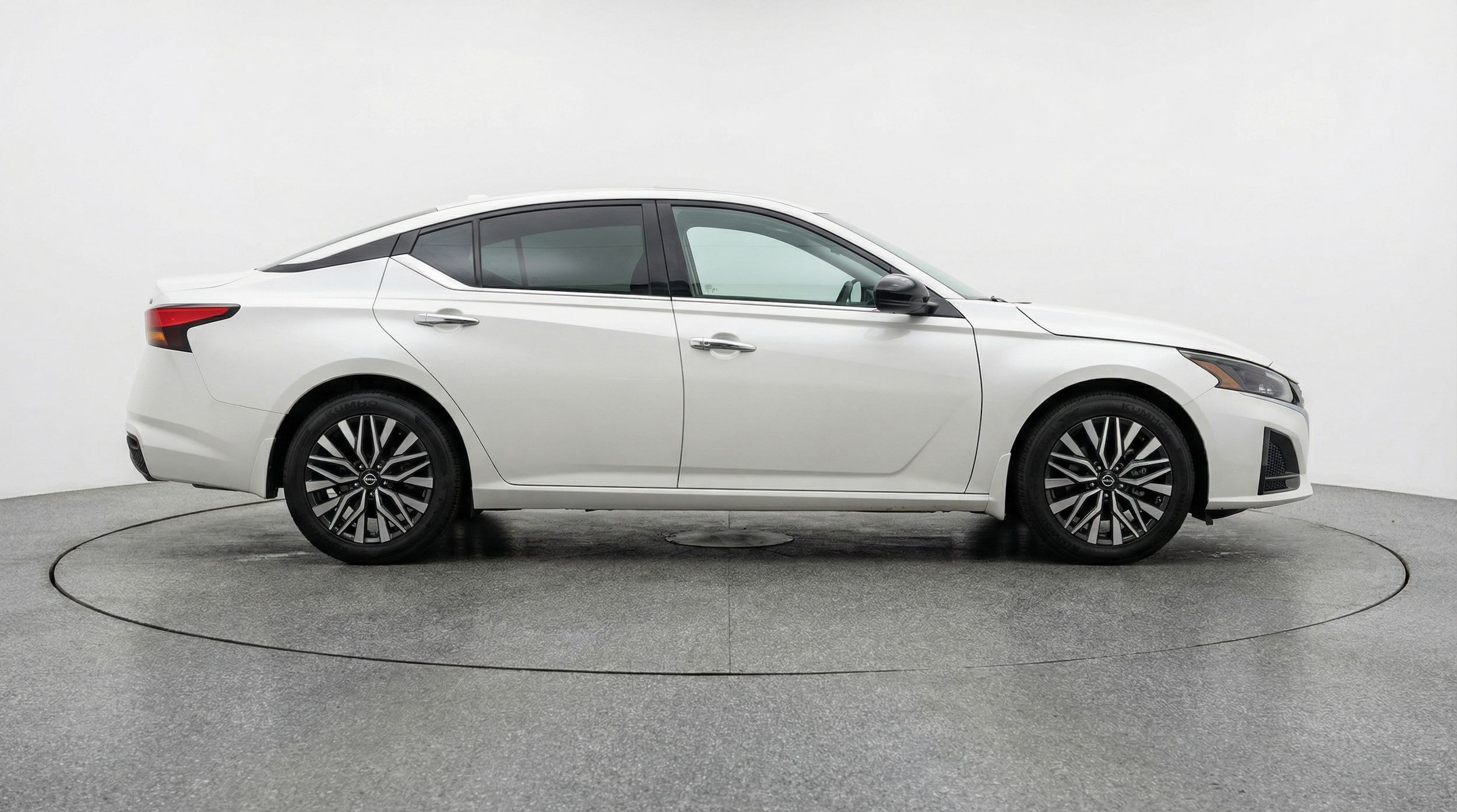 Thumbnail: 2025 Nissan Altima - 8